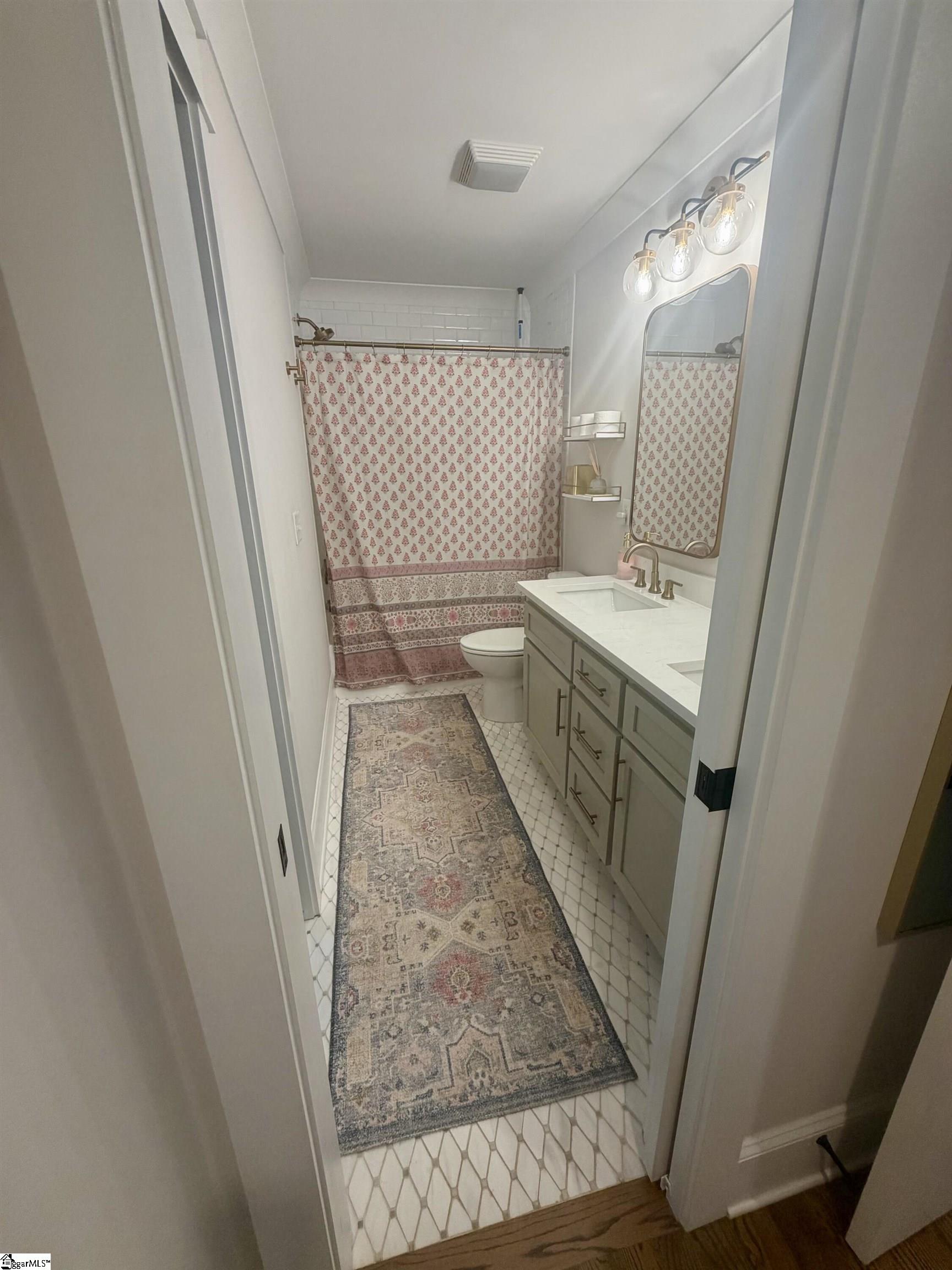 17 Pinehurst Drive Greenville, SC 29609-4737