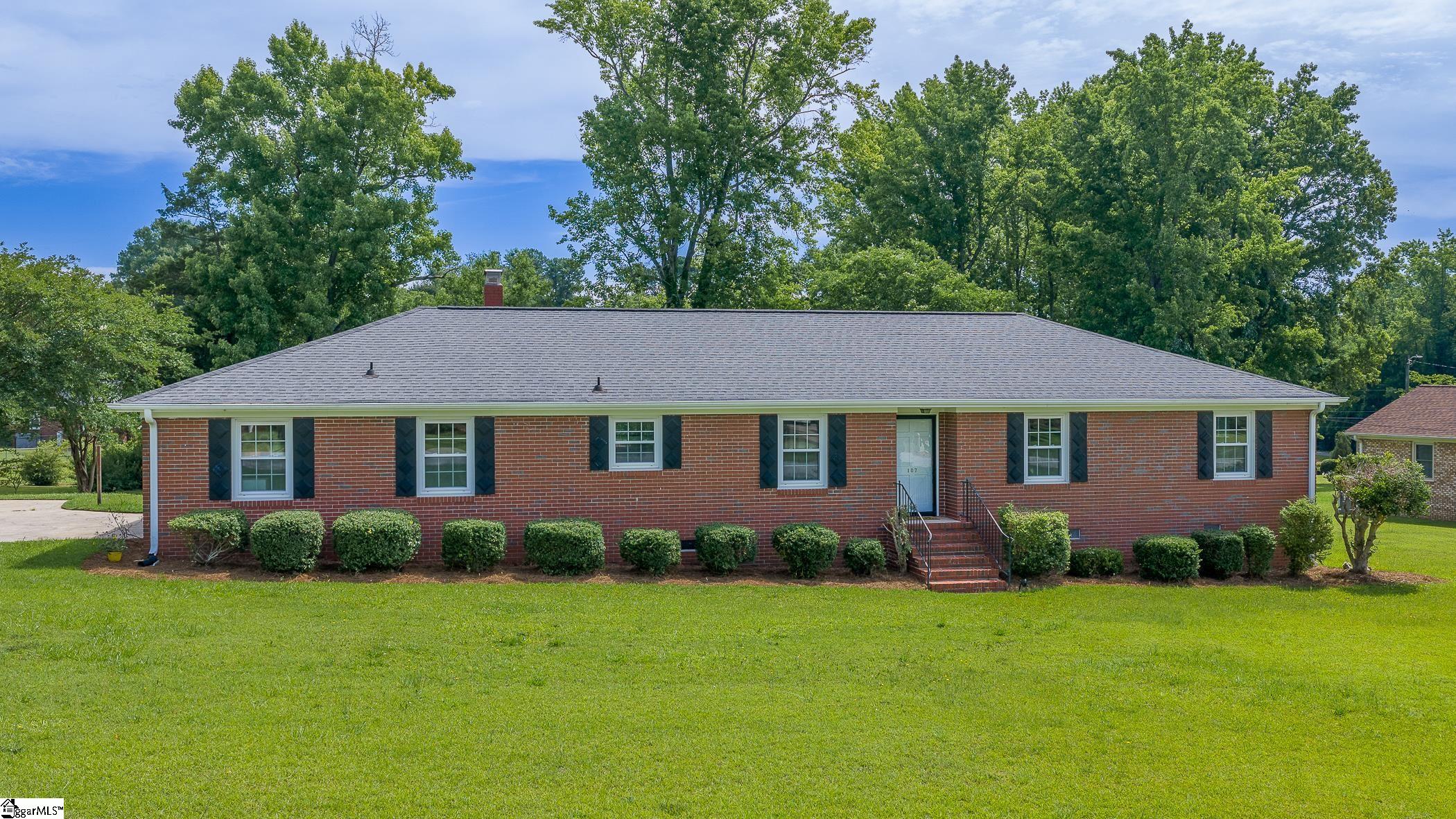 107 Lemon Tree Trail Laurens, SC 29360