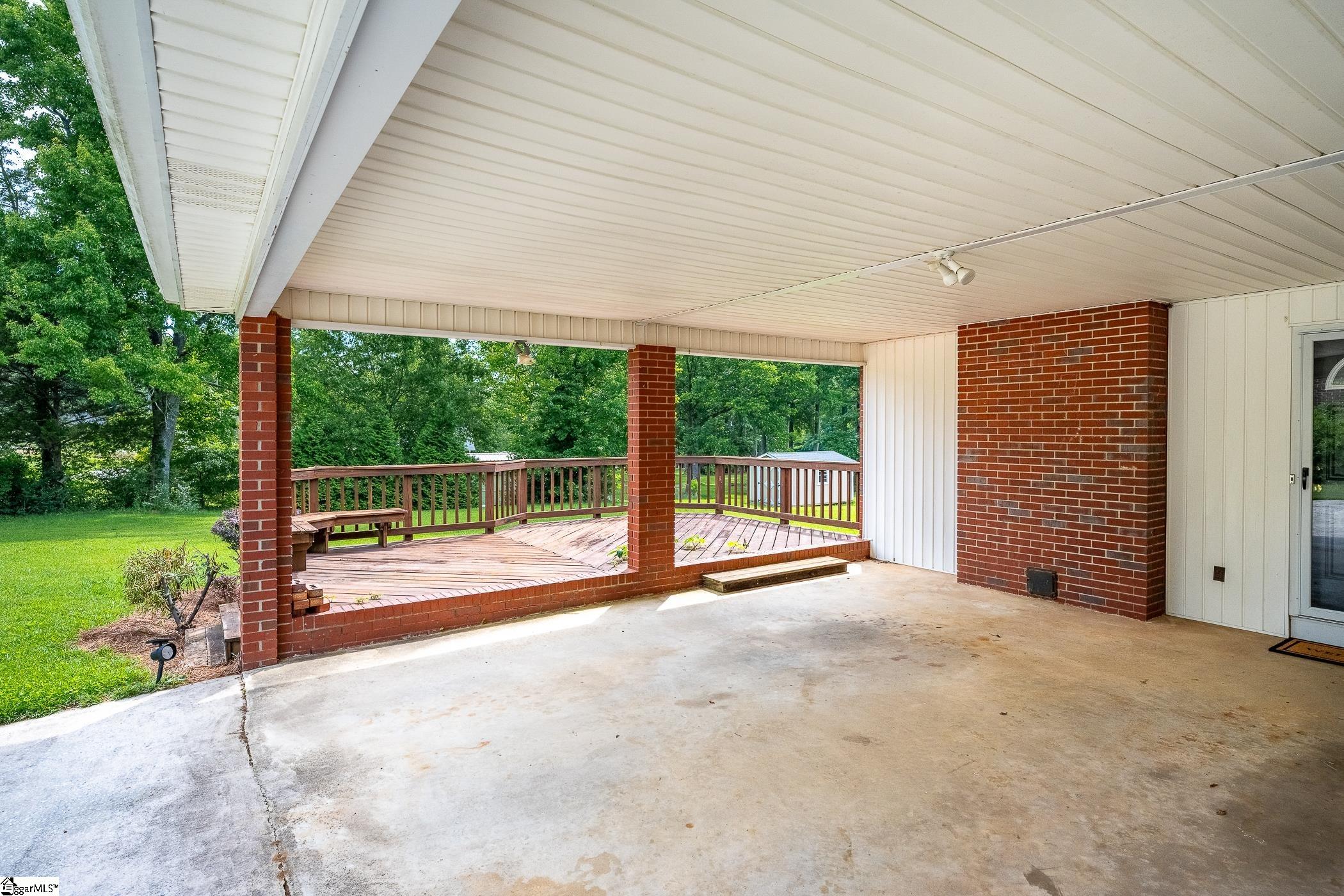 107 Lemon Tree Trail Laurens, SC 29360