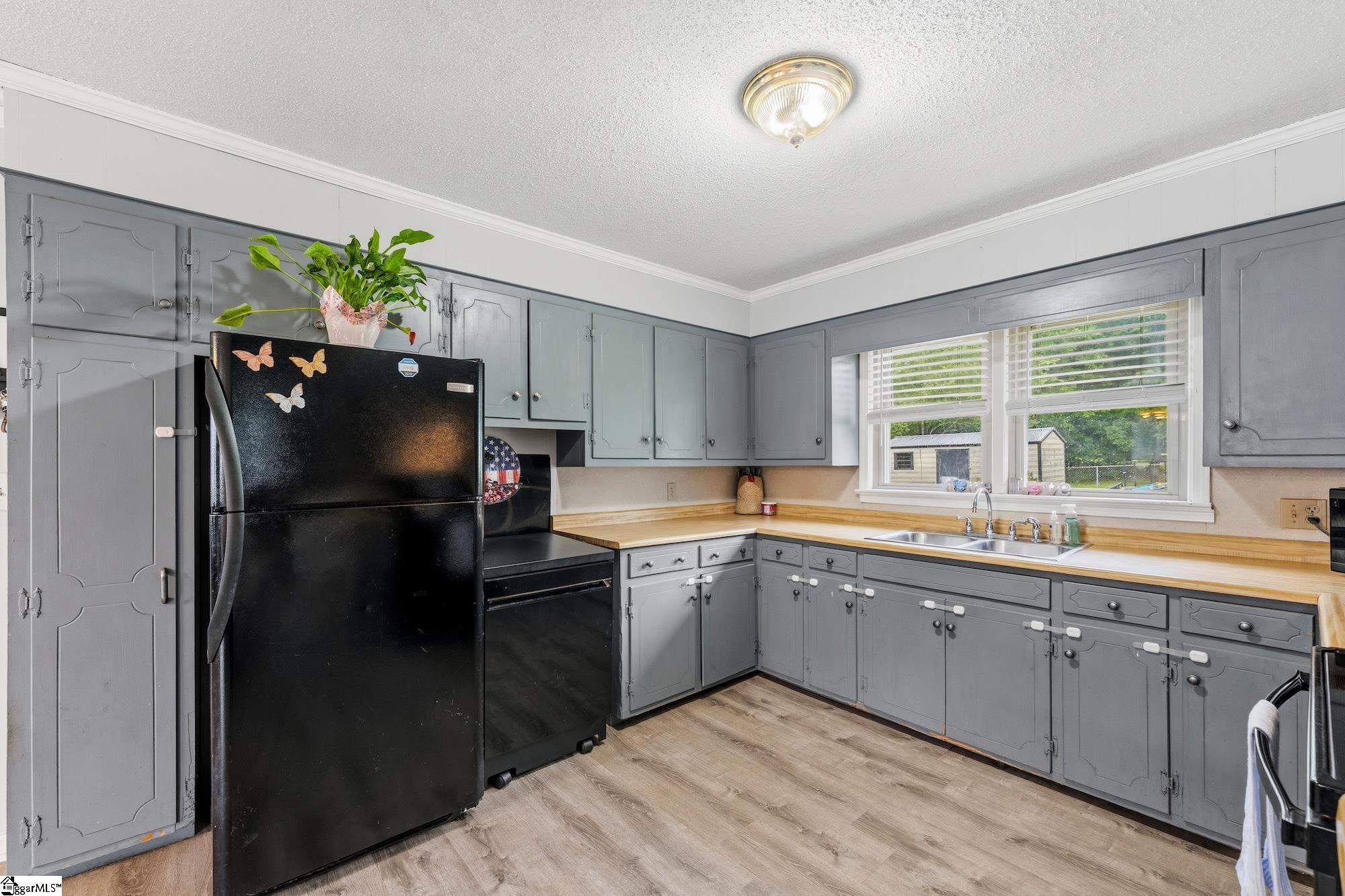 114 1st Street Central, SC 29630