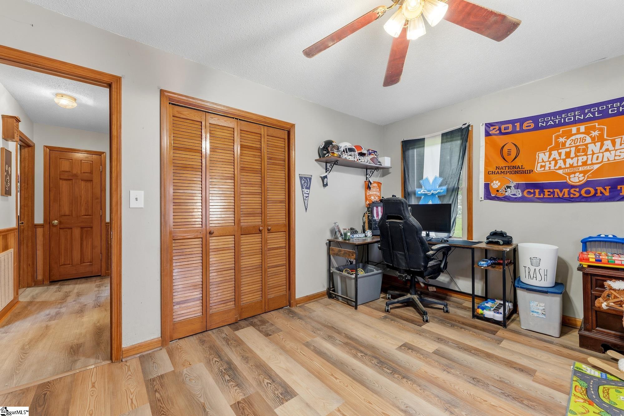 114 1st Street Central, SC 29630