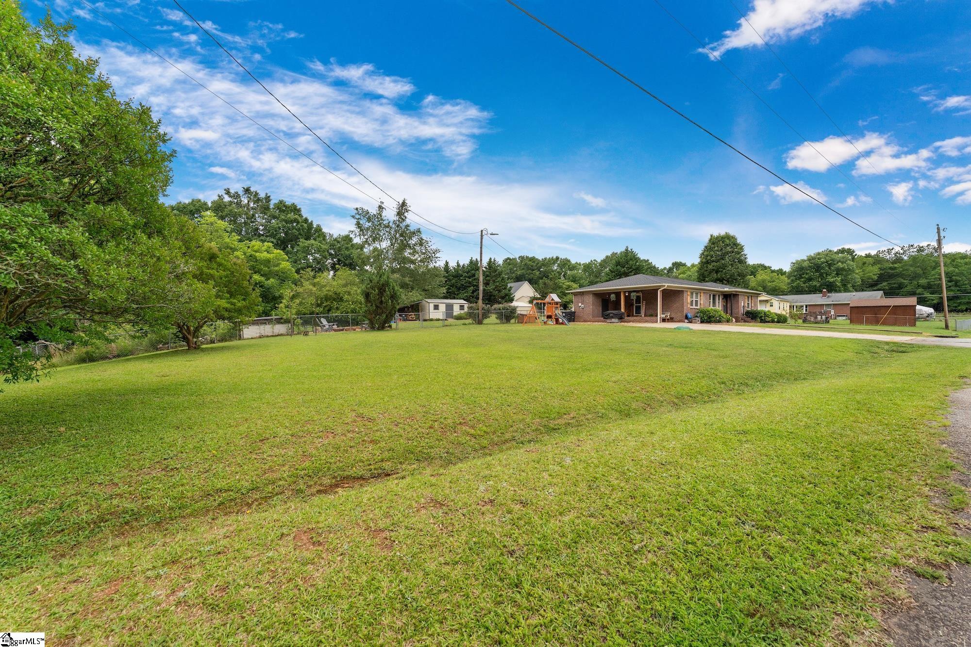 114 1st Street Central, SC 29630