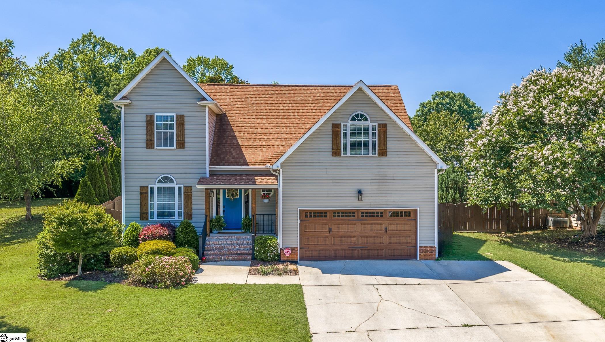 302 Crossvine Way Simpsonville, SC 29680-6864