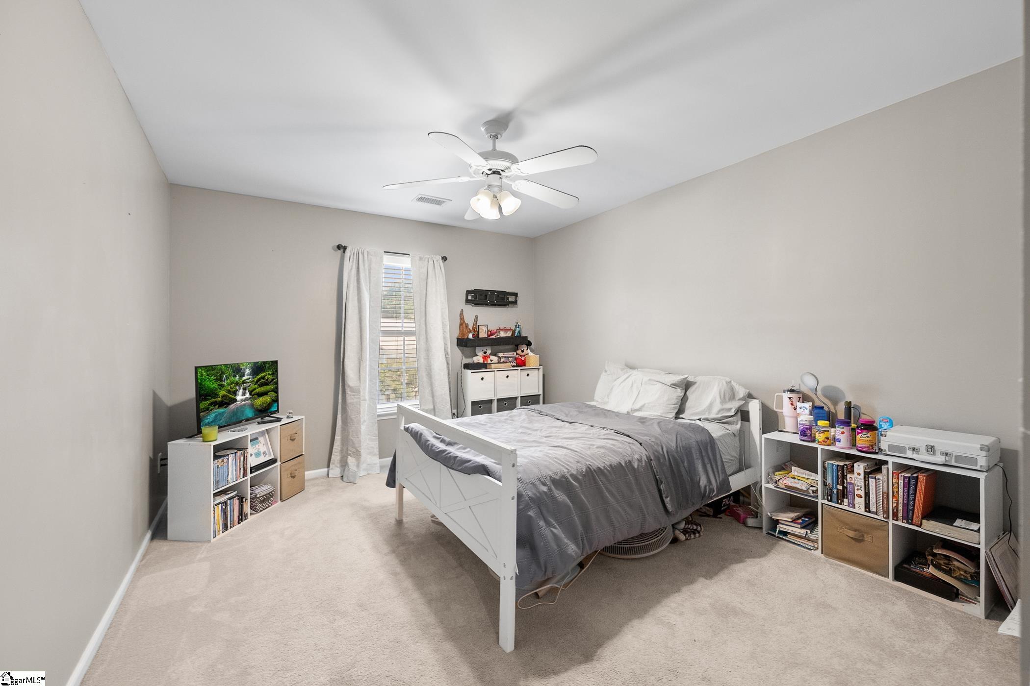 302 Crossvine Way Simpsonville, SC 29680-6864