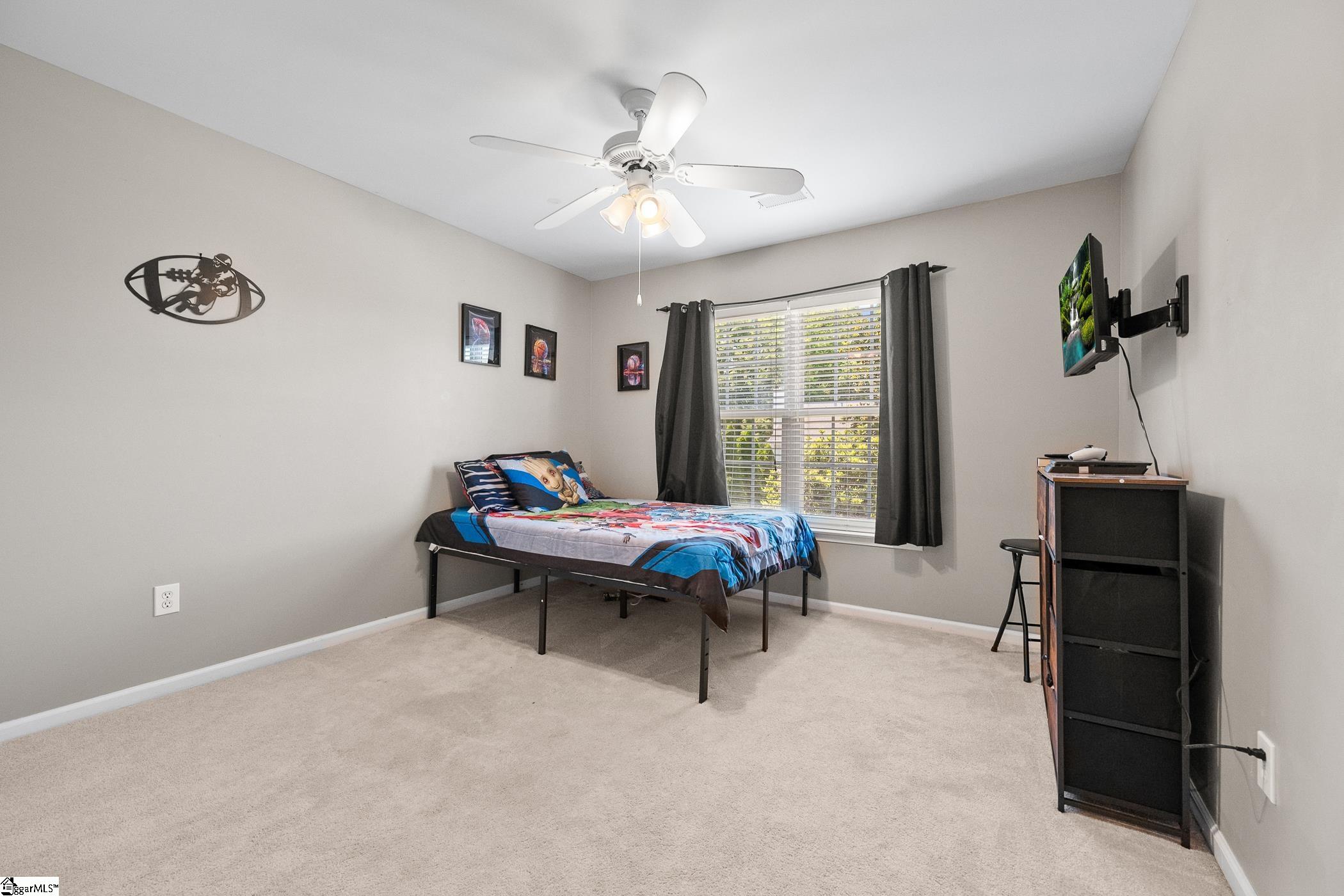 302 Crossvine Way Simpsonville, SC 29680-6864
