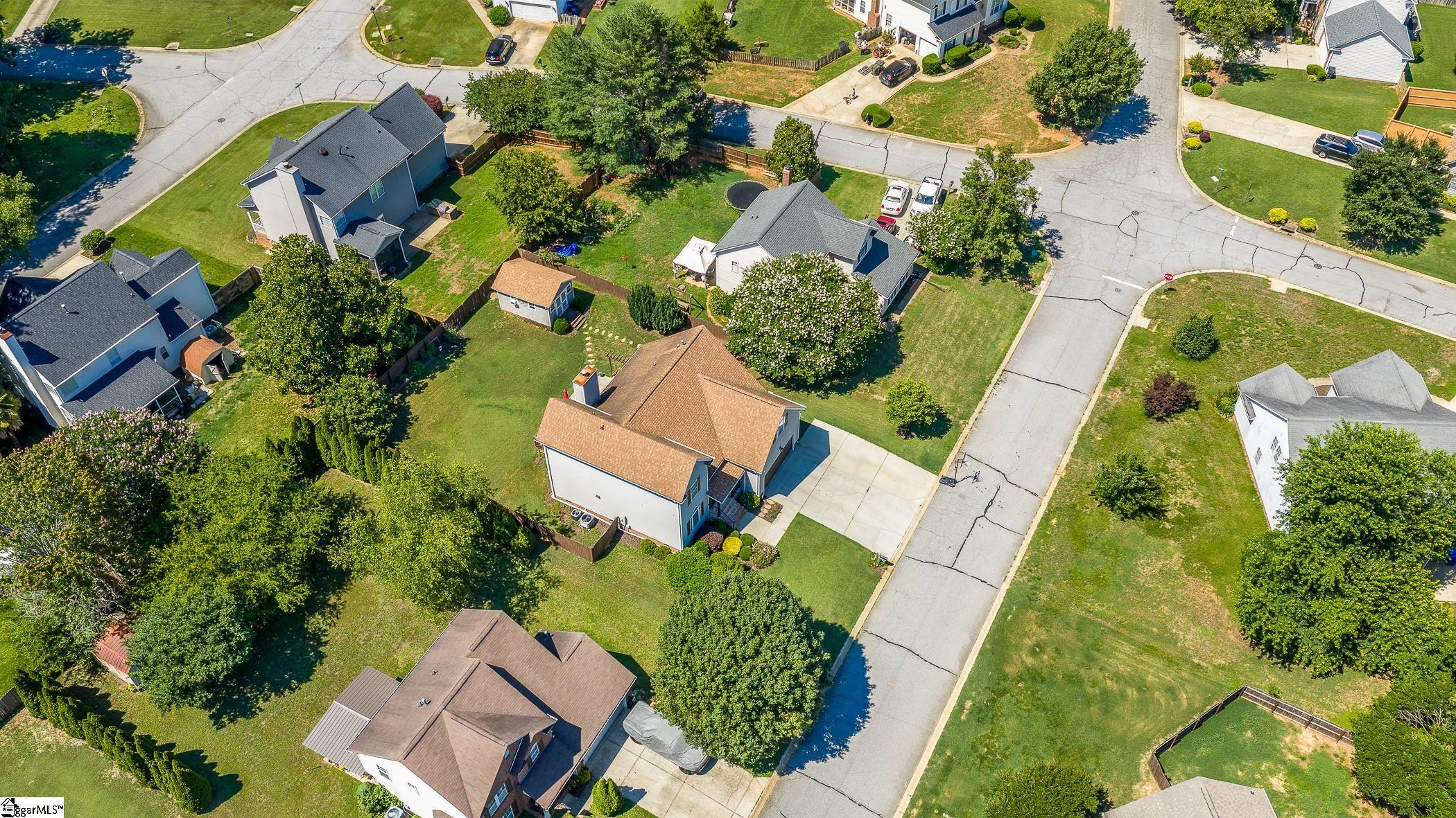 302 Crossvine Way Simpsonville, SC 29680-6864