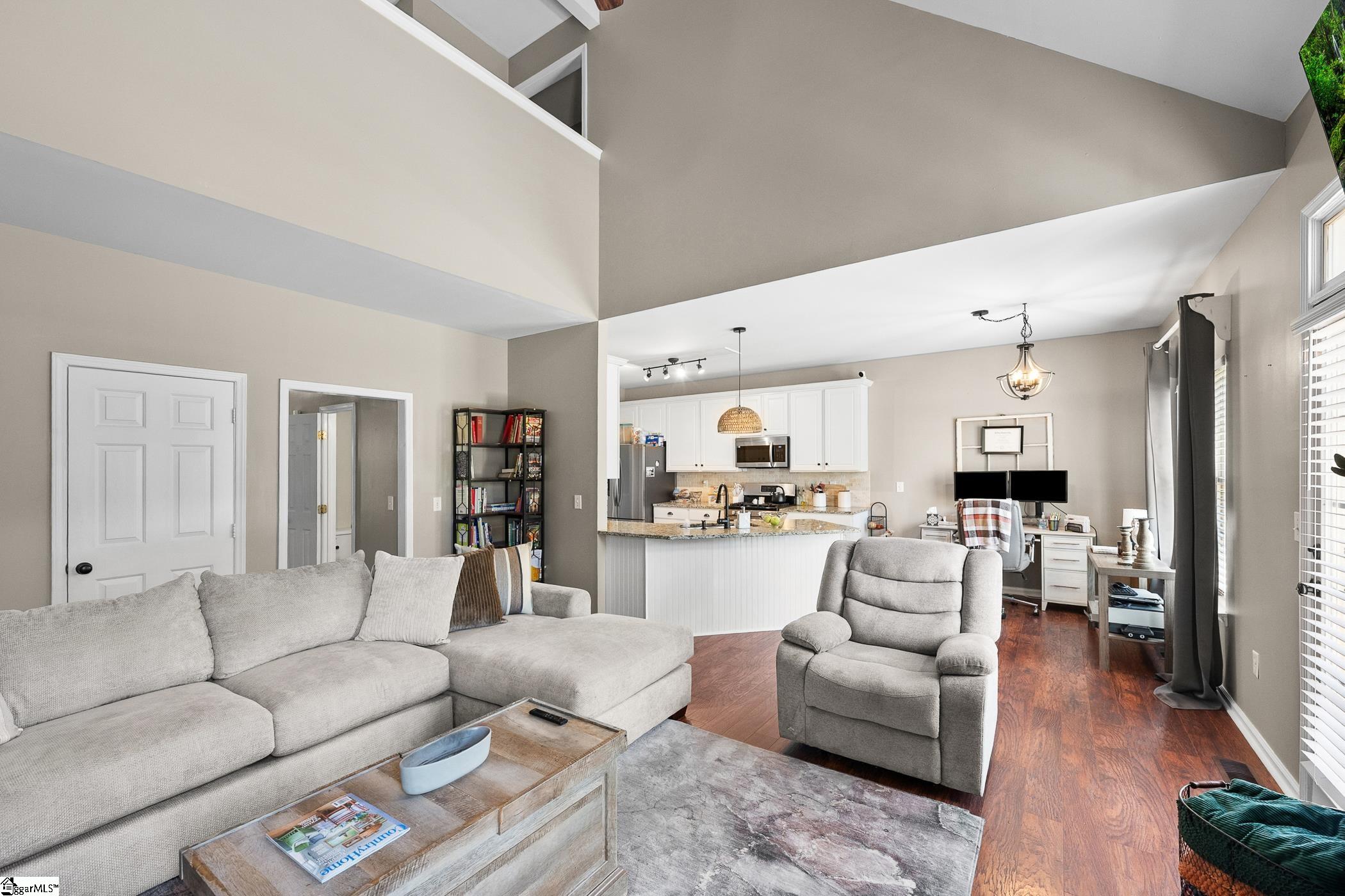 302 Crossvine Way Simpsonville, SC 29680-6864