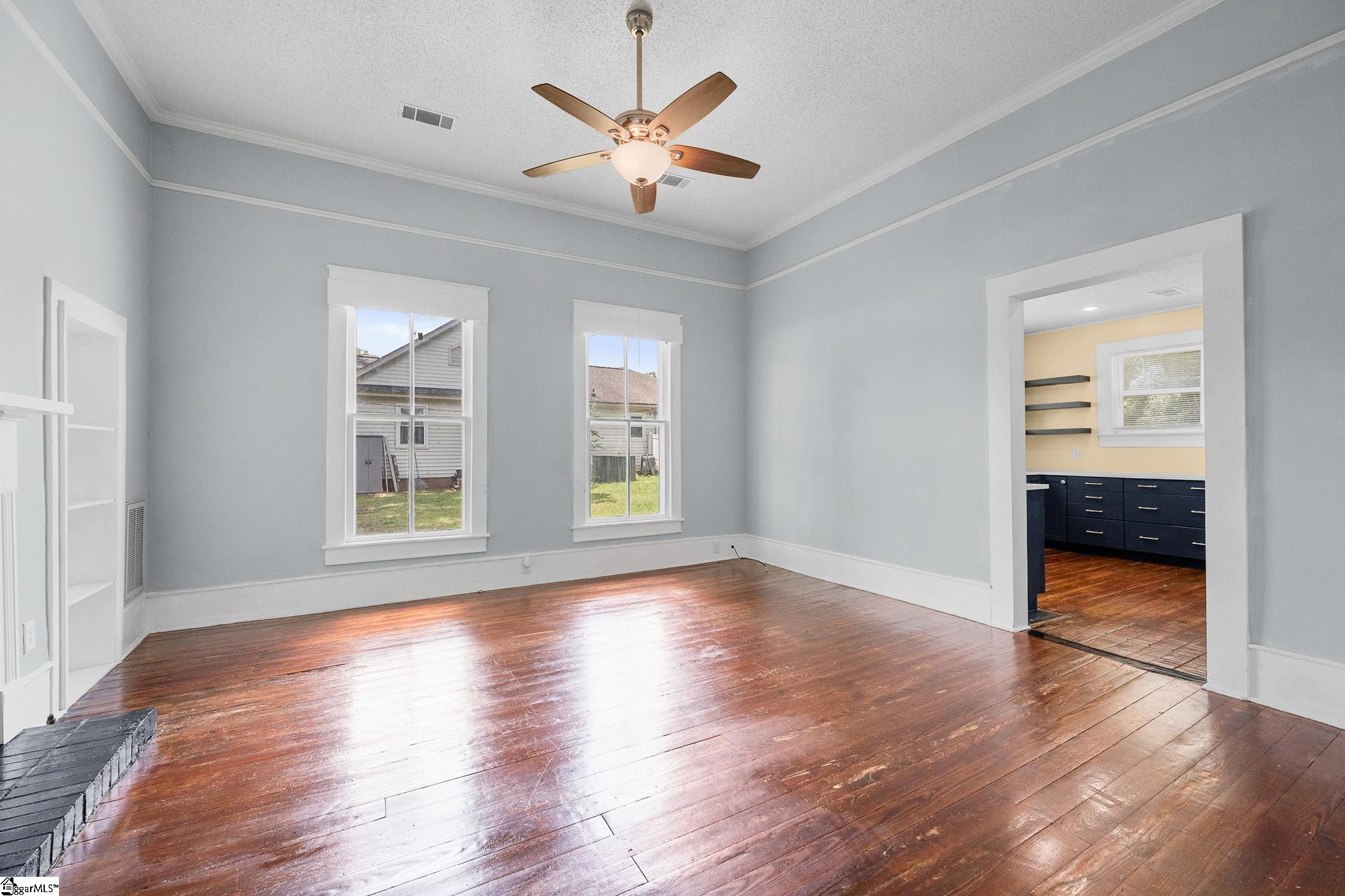 309 N Adair Street Clinton, SC 29325