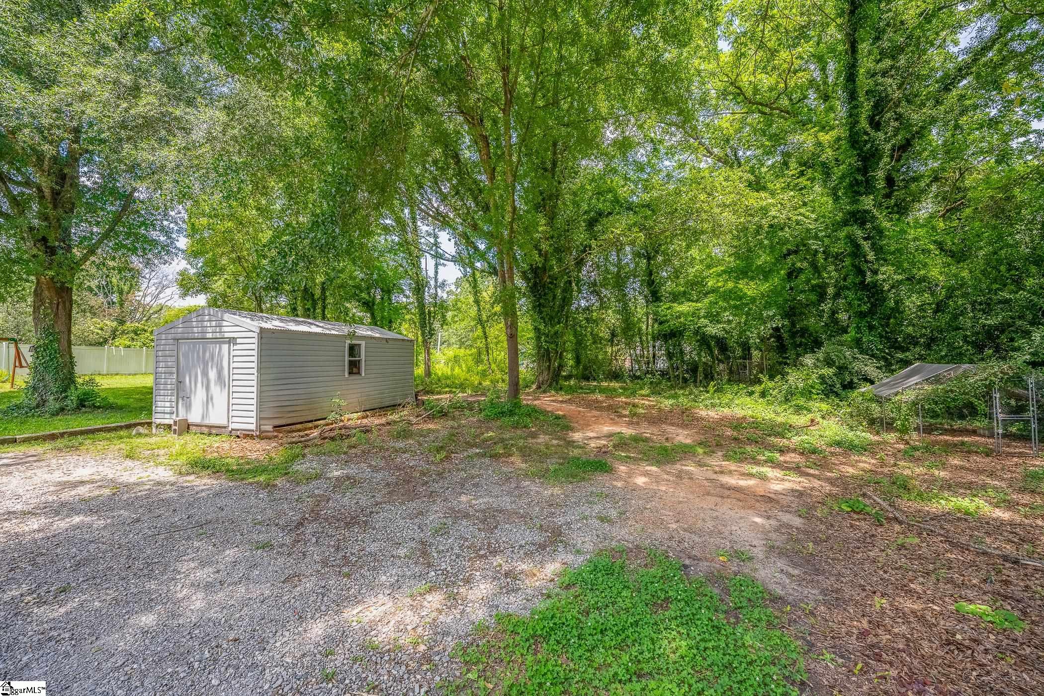 309 N Adair Street Clinton, SC 29325