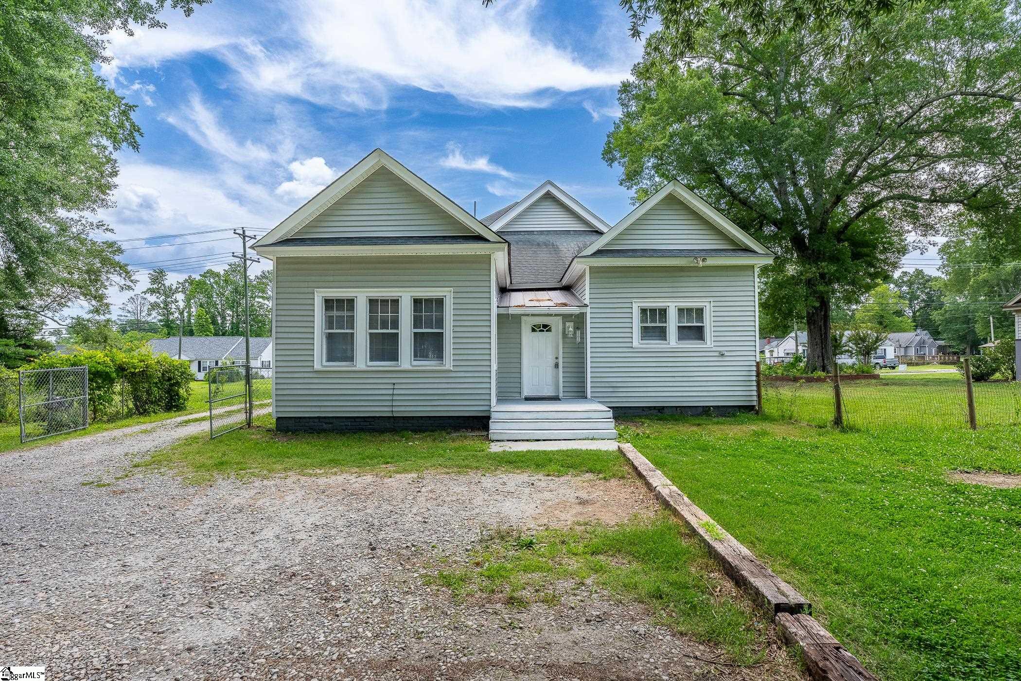309 N Adair Street Clinton, SC 29325