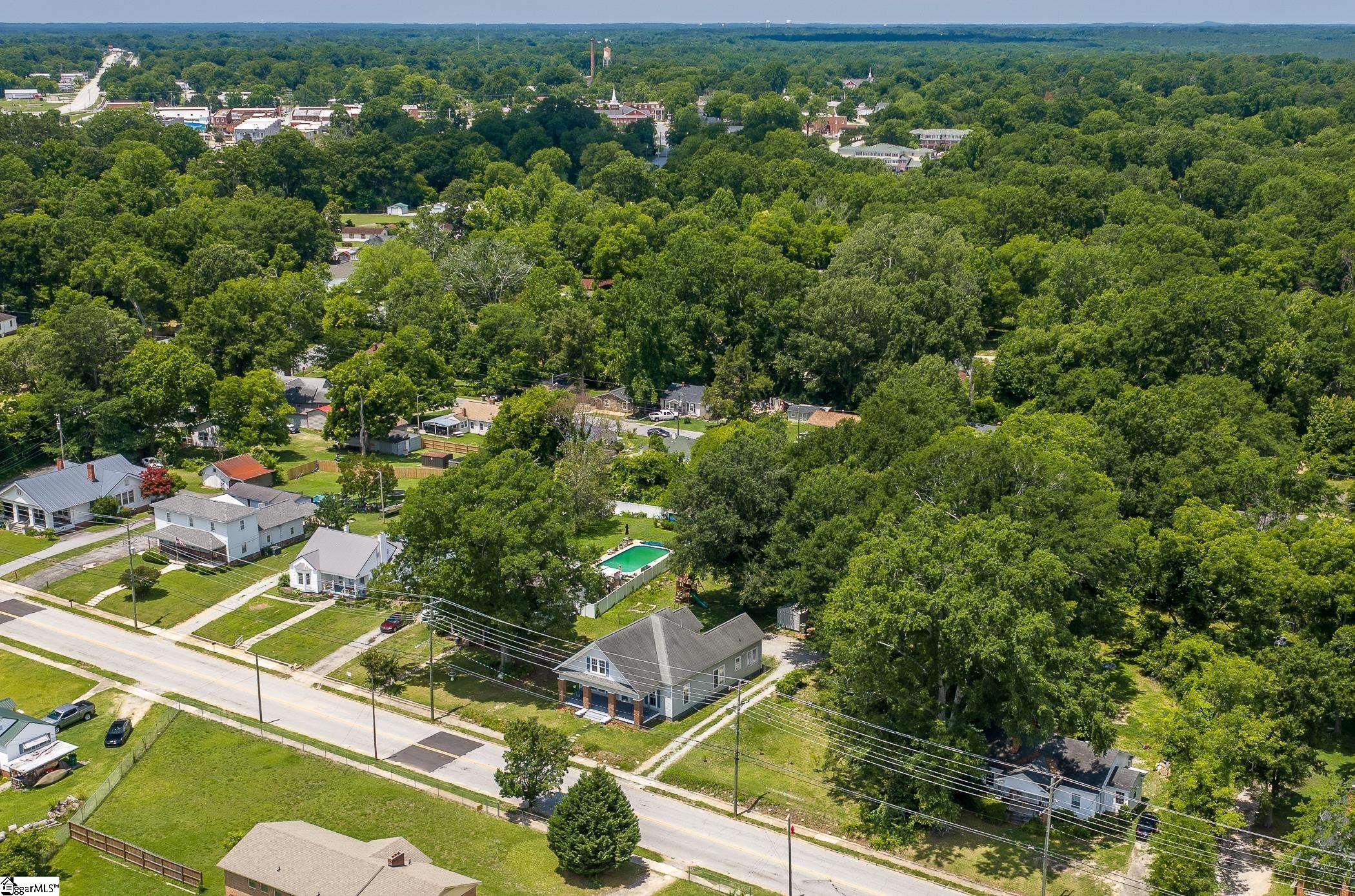 309 N Adair Street Clinton, SC 29325
