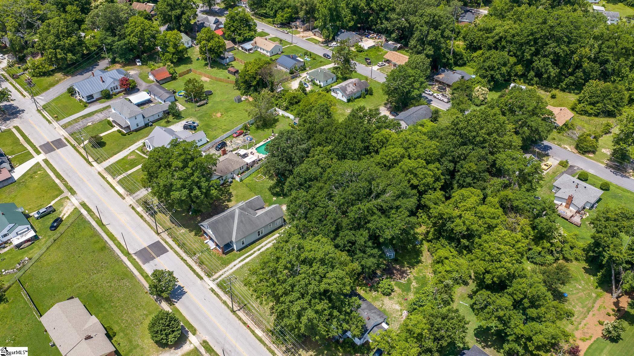 309 N Adair Street Clinton, SC 29325