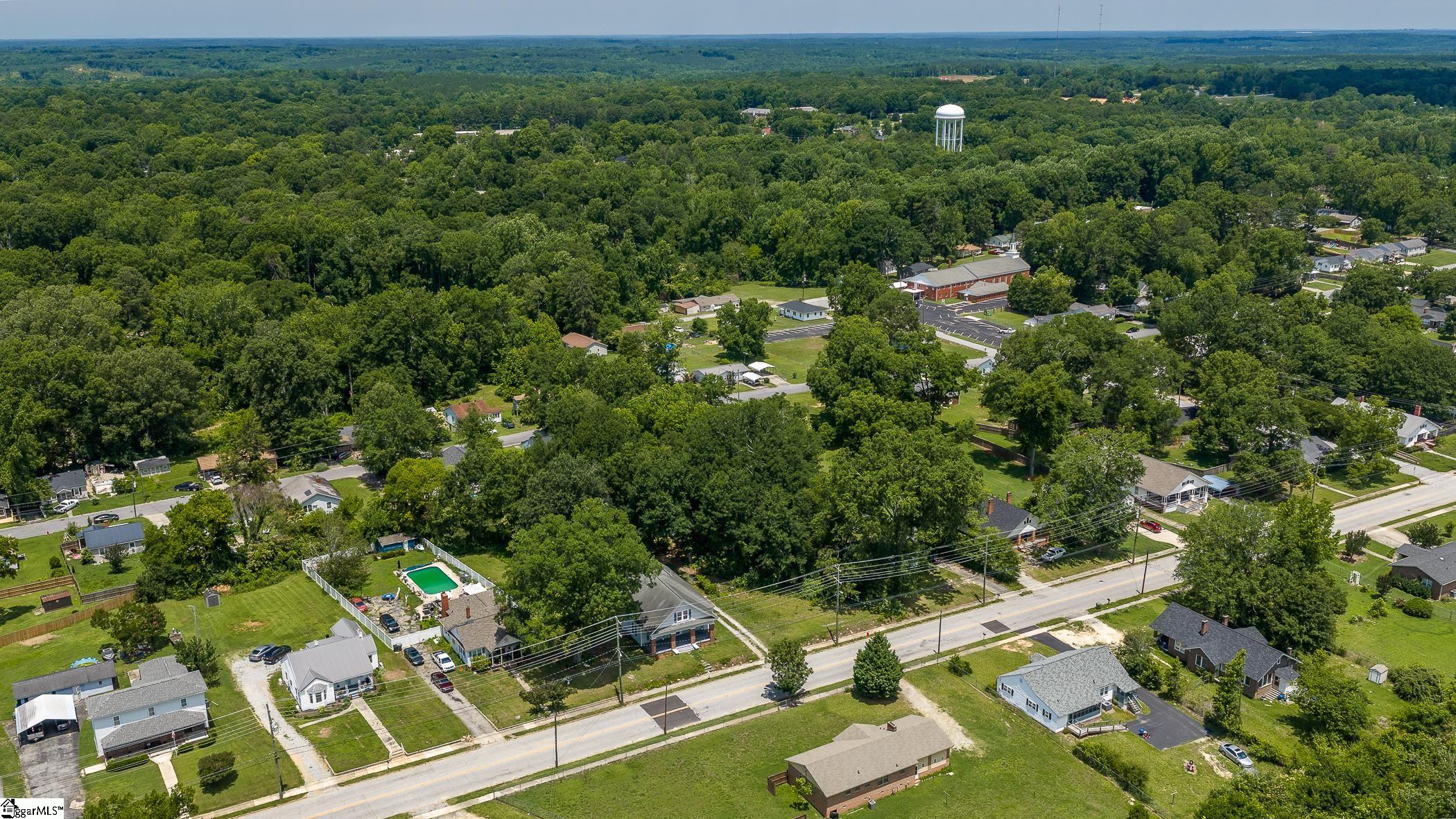 309 N Adair Street Clinton, SC 29325