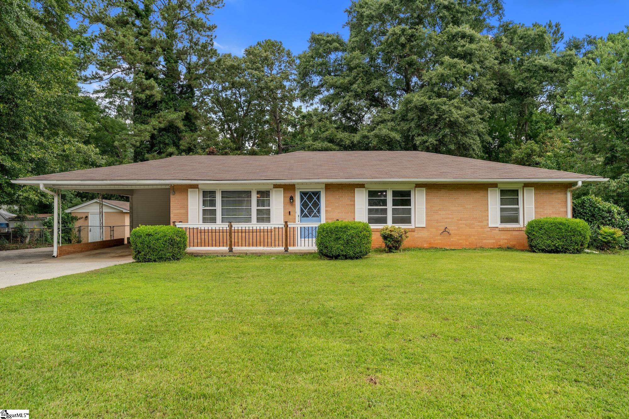 12 Dendy Street Pelzer, SC 29669
