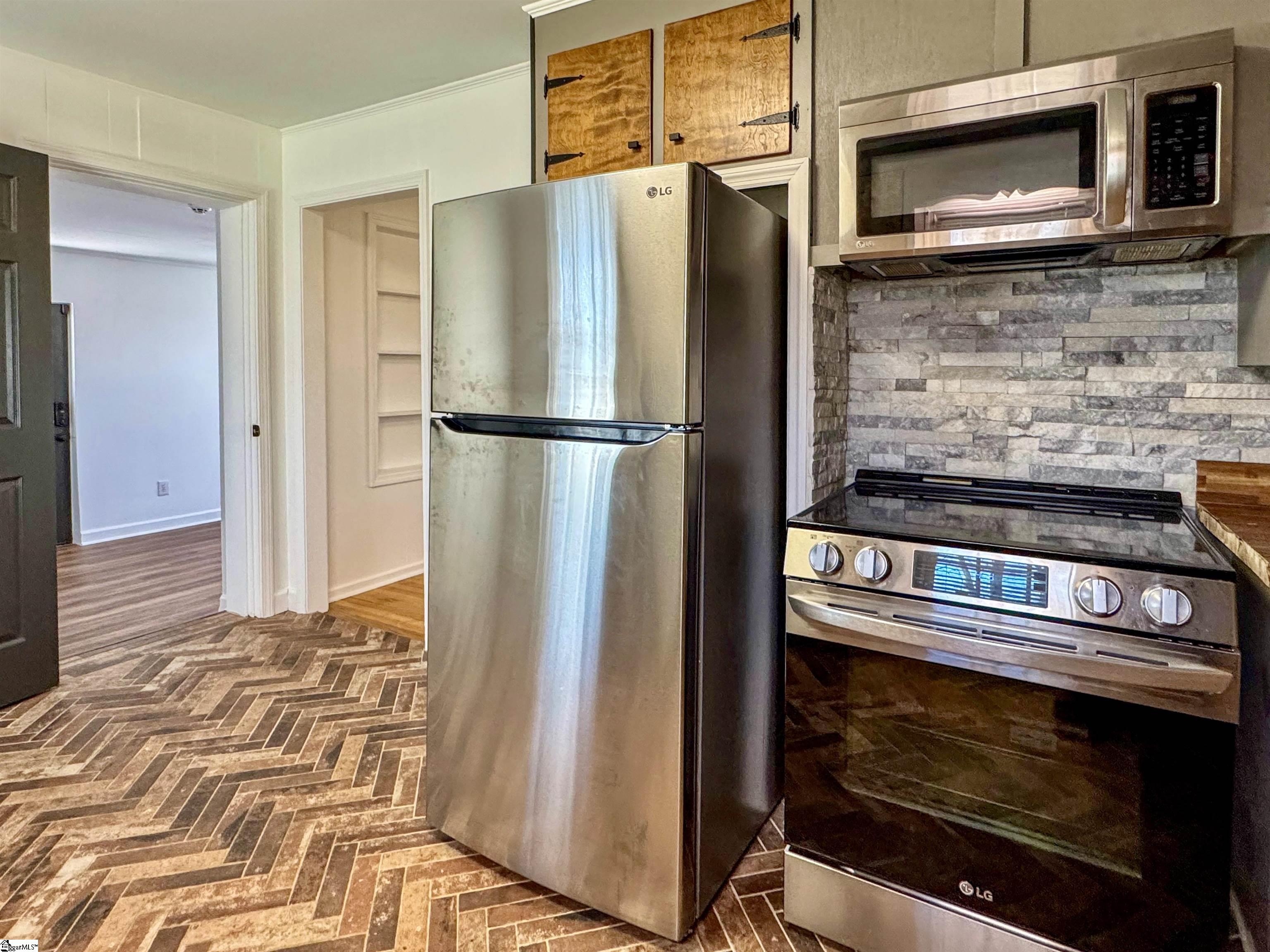 2434 Broadway Lake Anderson, SC 29621-5229