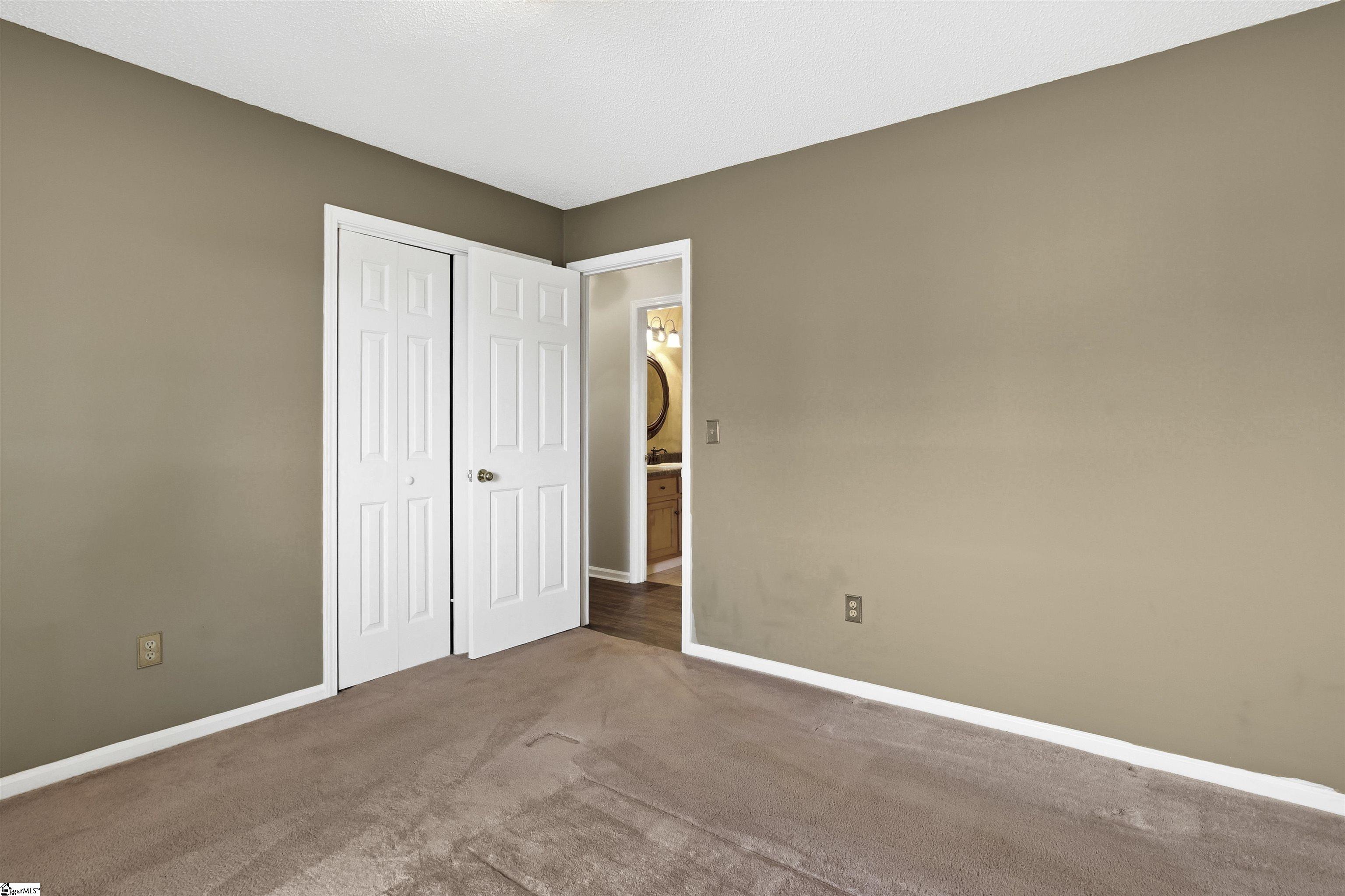 114 Fairview Place Greer, SC 29651-6027