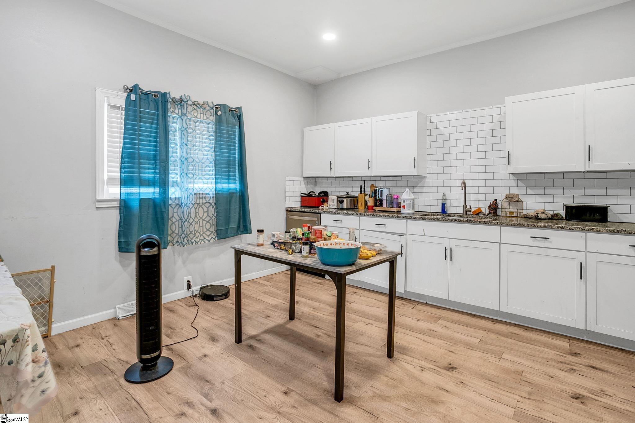 6 Webb Street Greenville, SC 29605