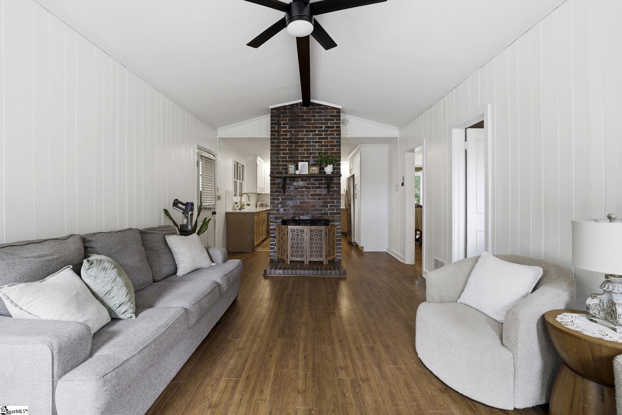 211 Grace Avenue Easley, SC 29640