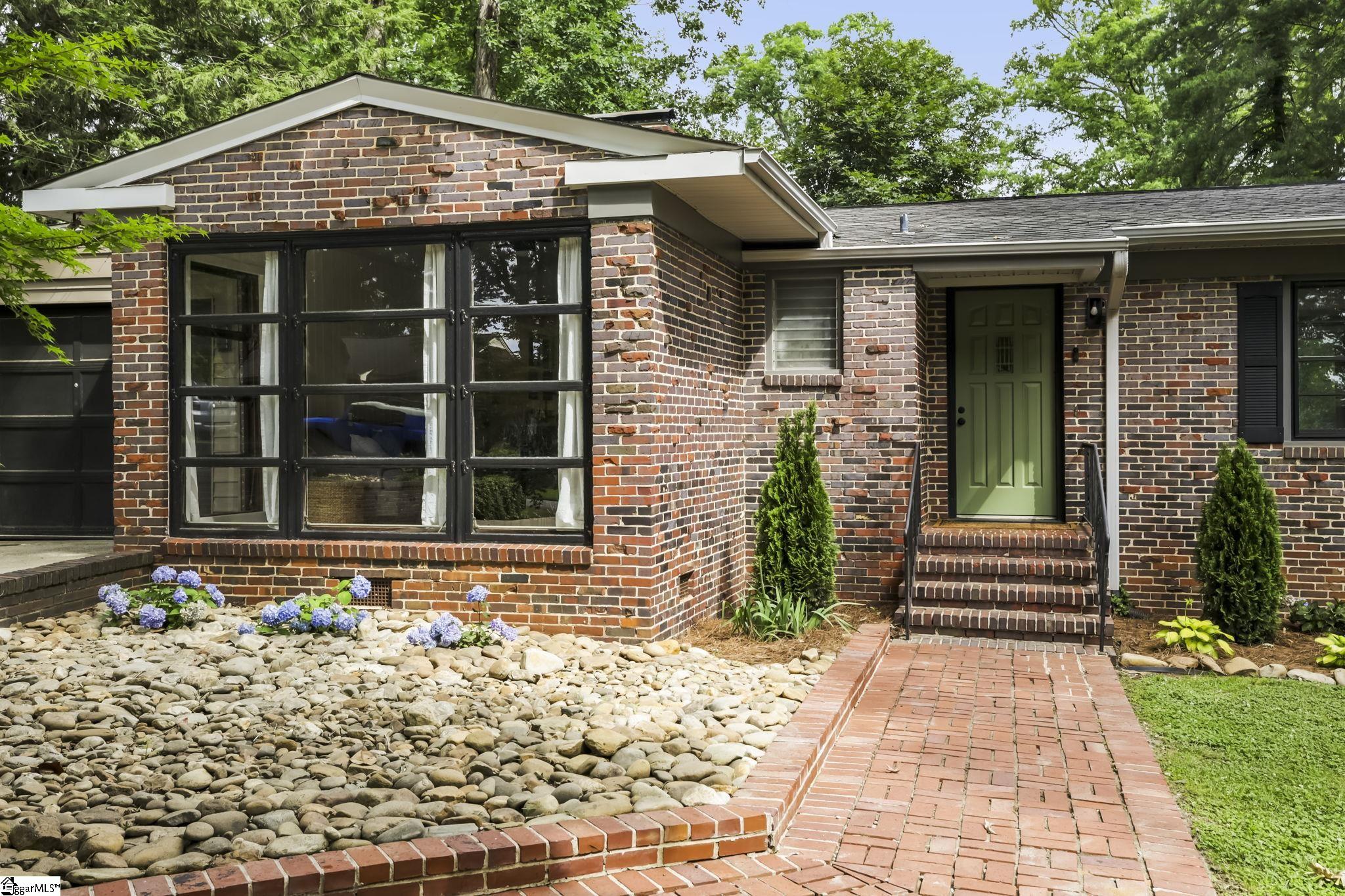 211 Grace Avenue Easley, SC 29640