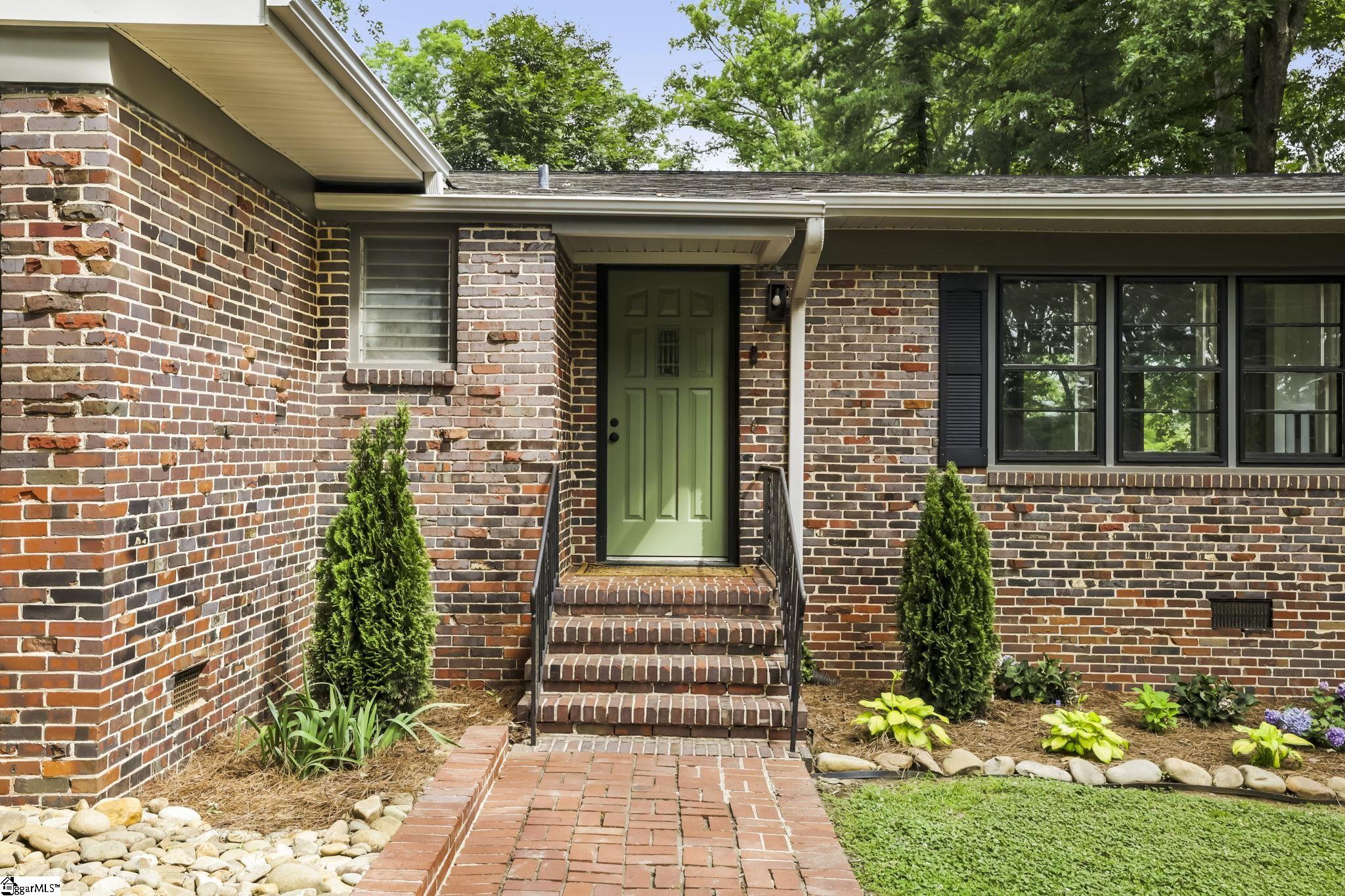 211 Grace Avenue Easley, SC 29640