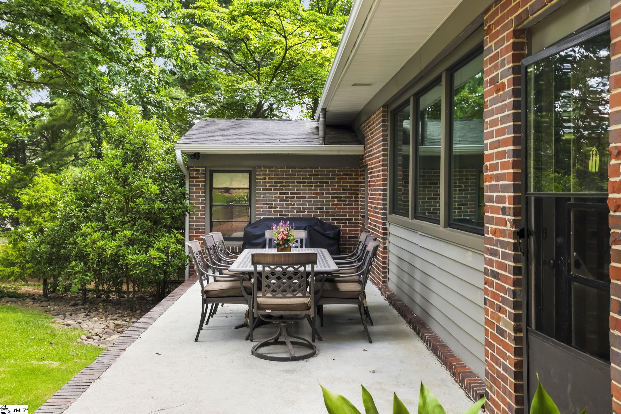 211 Grace Avenue Easley, SC 29640