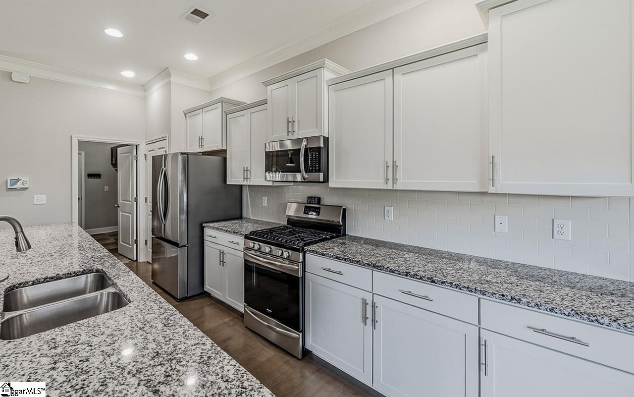 893 Deepwood Court Boiling Springs, SC 29316