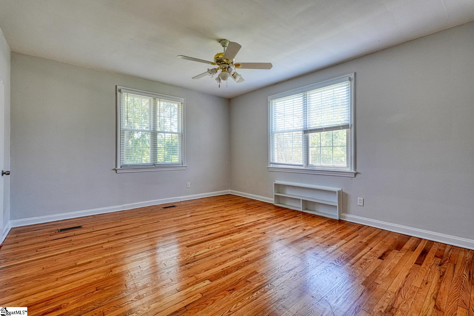 171 E Victoria Road Spartanburg, SC 29302