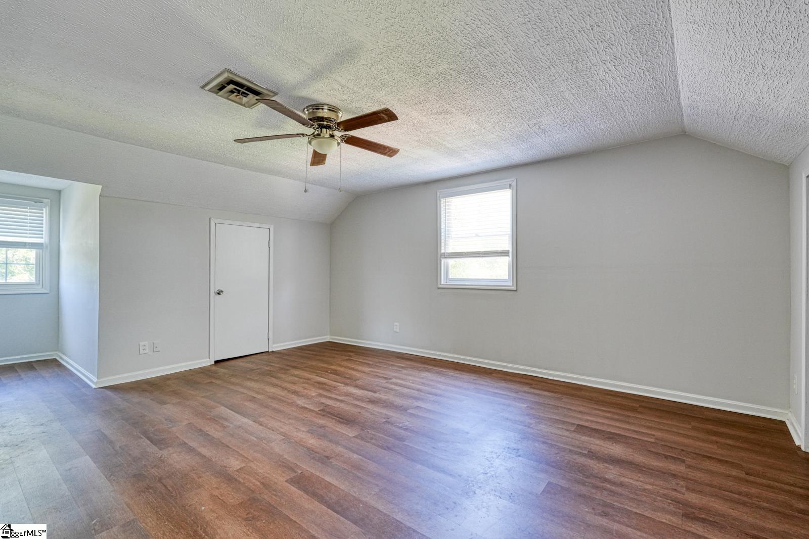 171 E Victoria Road Spartanburg, SC 29302