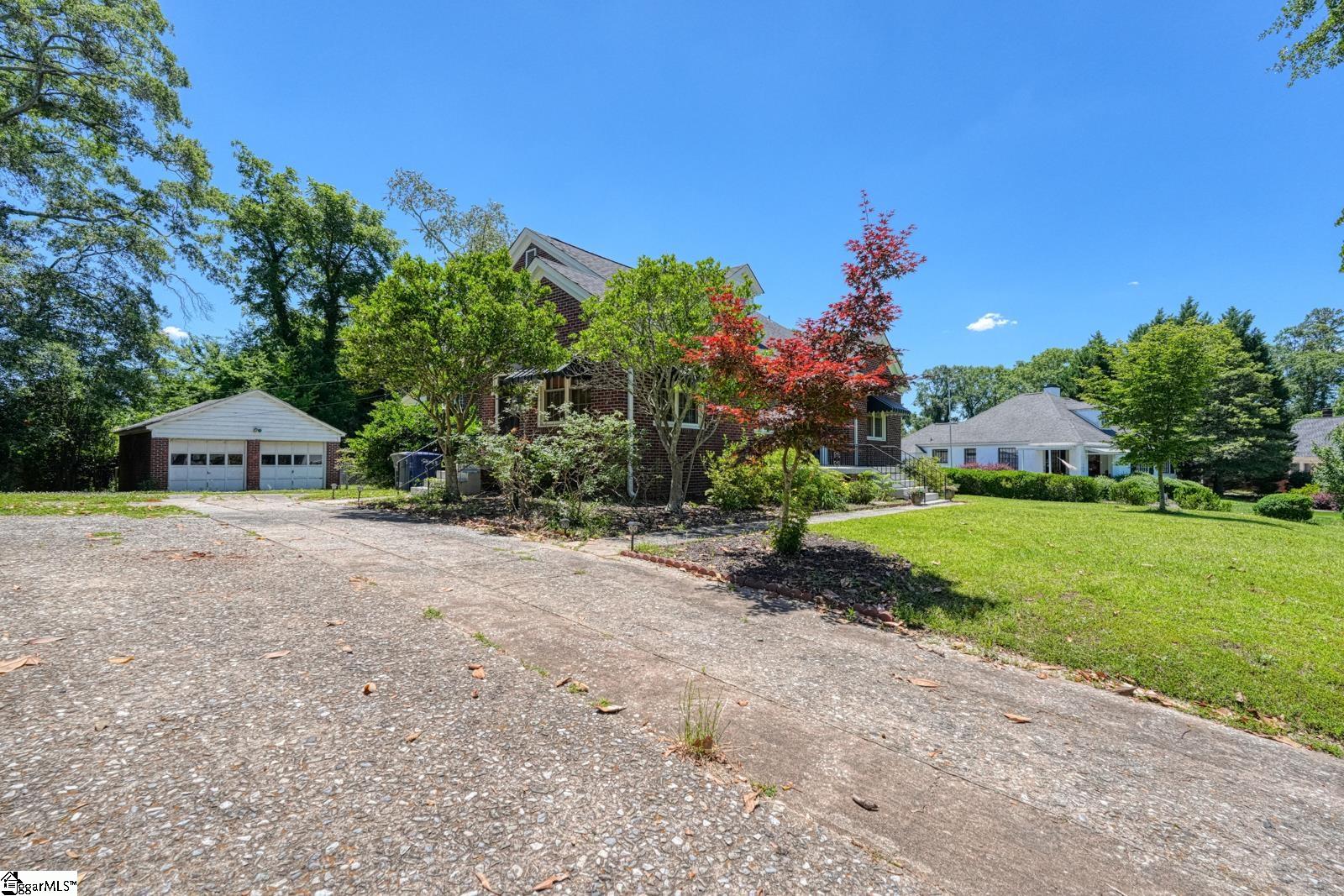 171 E Victoria Road Spartanburg, SC 29302