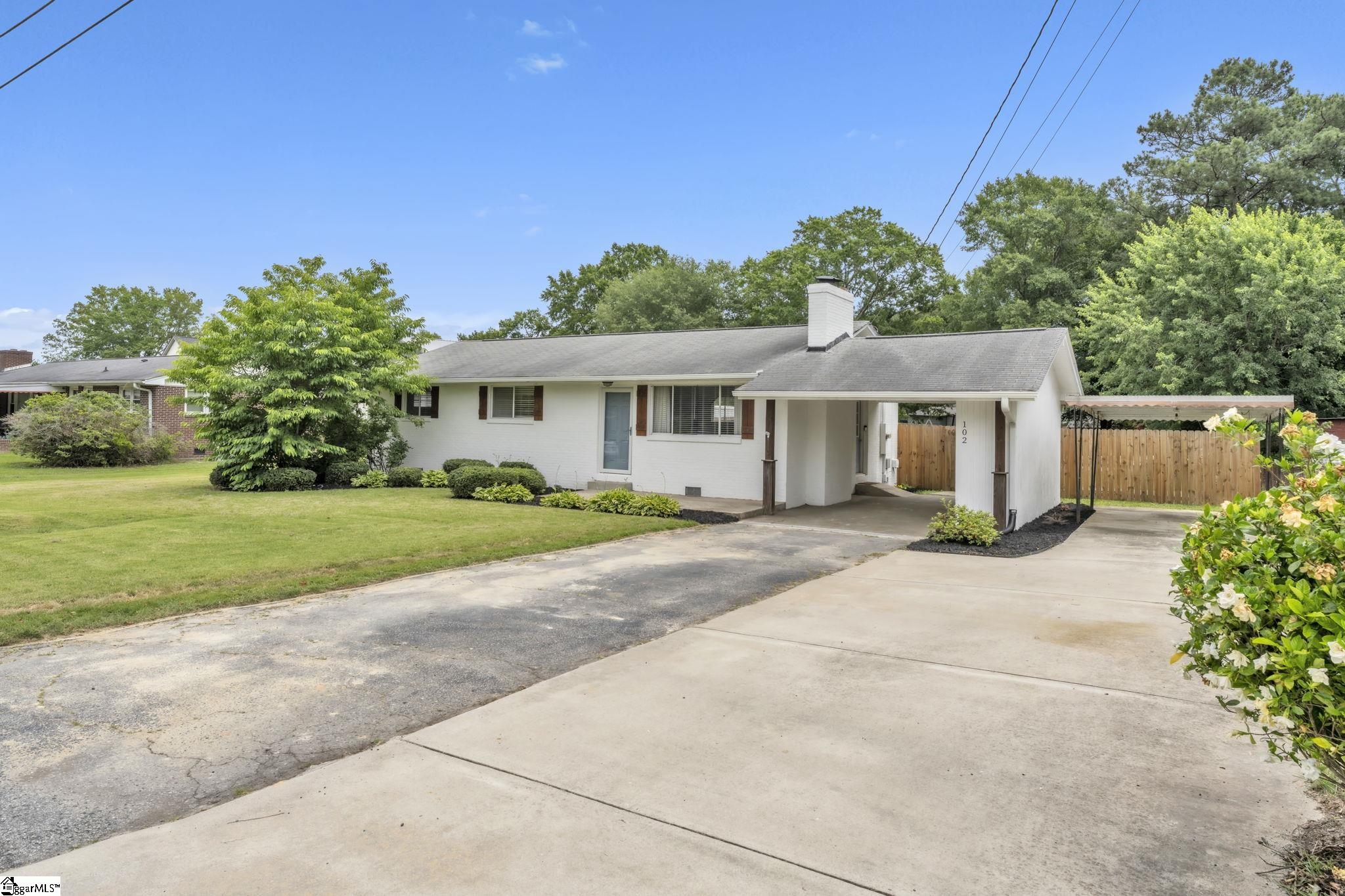 102 Dianne Avenue Simpsonville, SC 29681