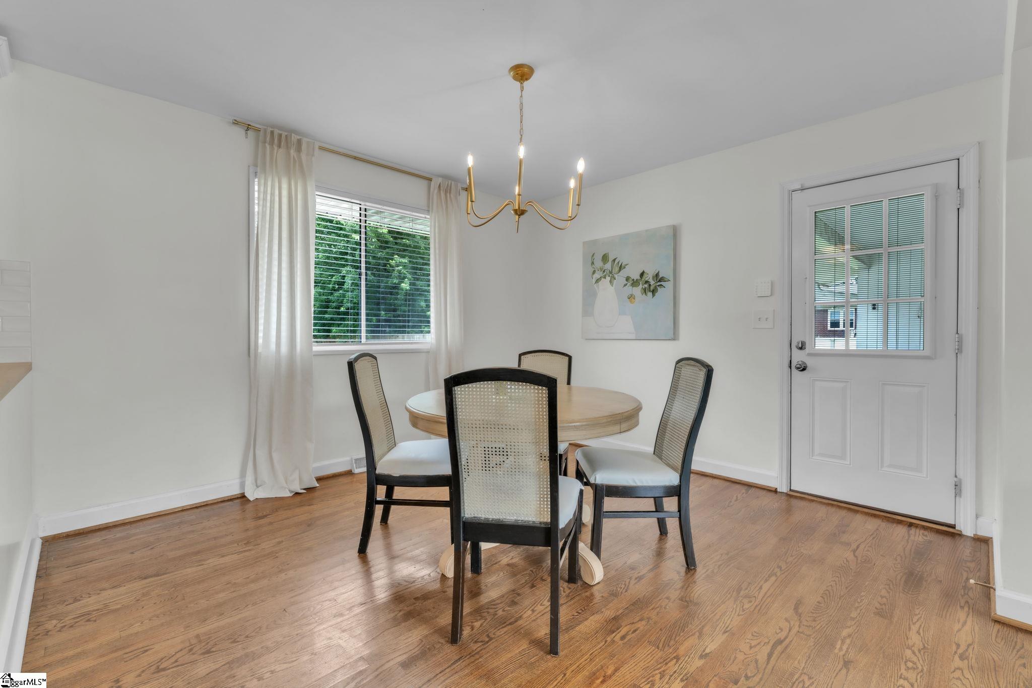 102 Dianne Avenue Simpsonville, SC 29681