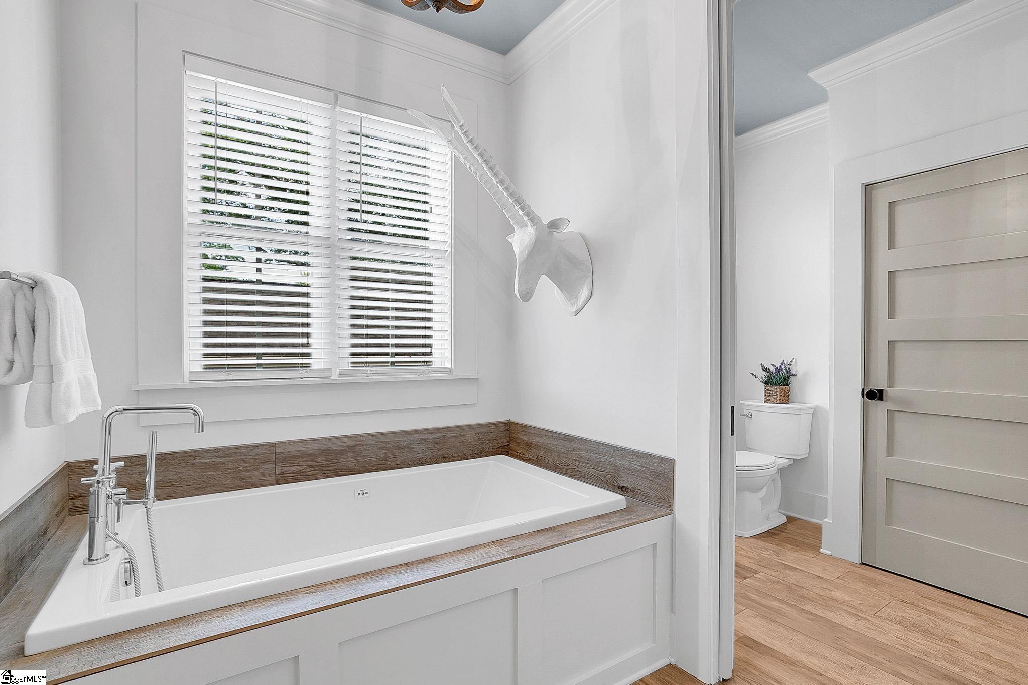 1 Waccamaw Avenue Greenville, SC 29605