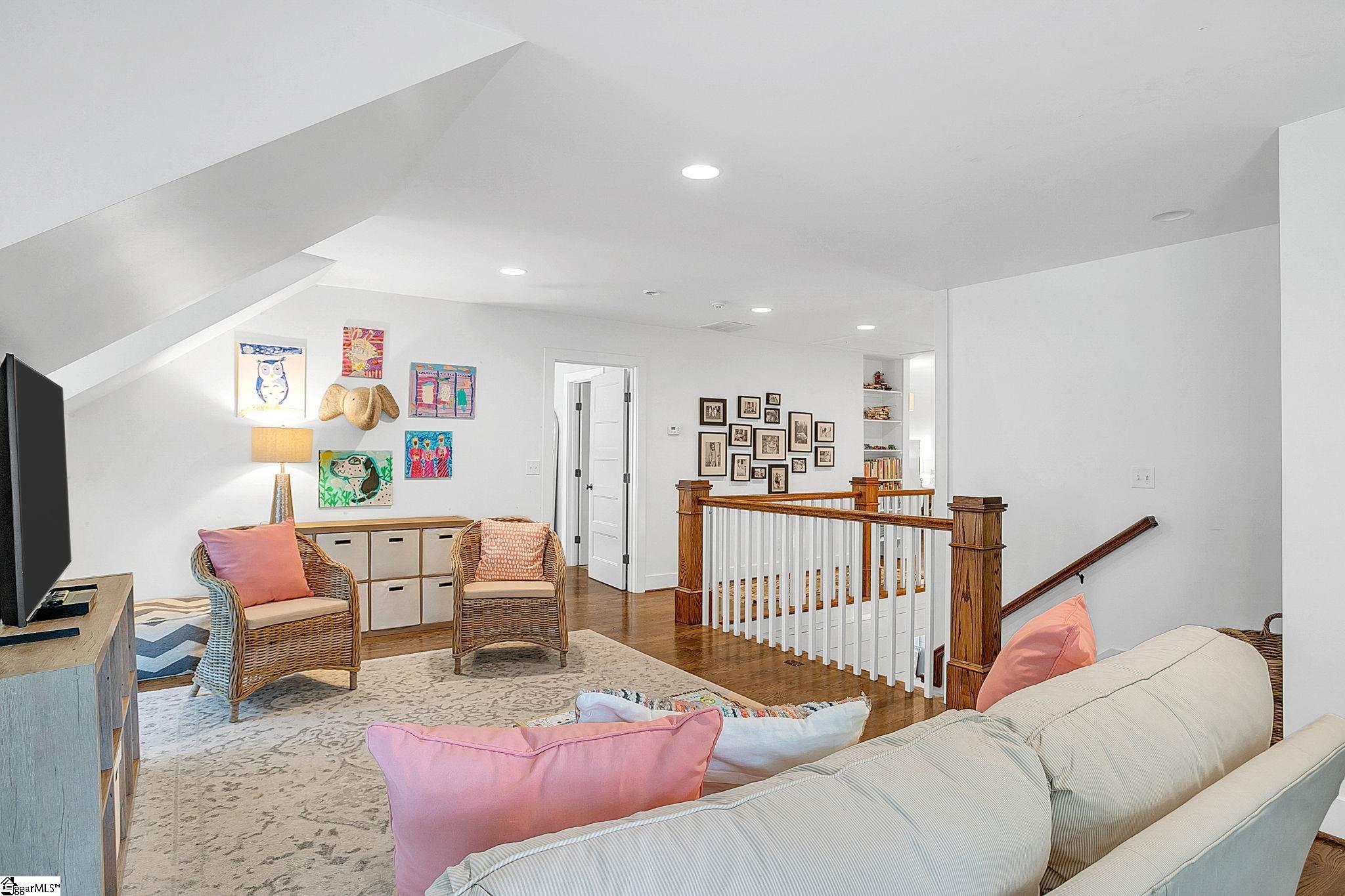 1 Waccamaw Avenue Greenville, SC 29605