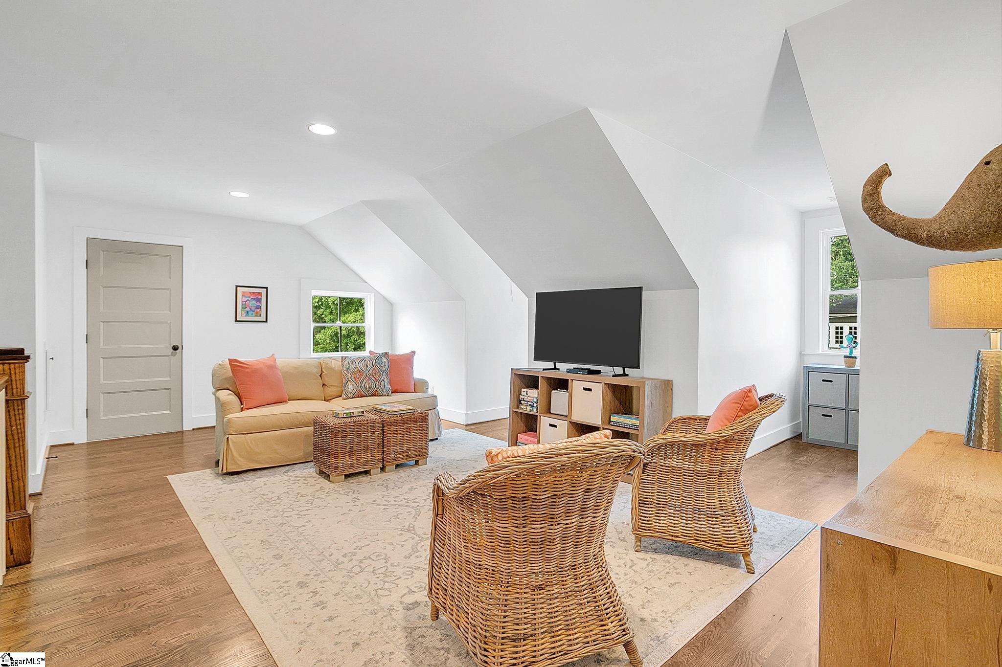 1 Waccamaw Avenue Greenville, SC 29605
