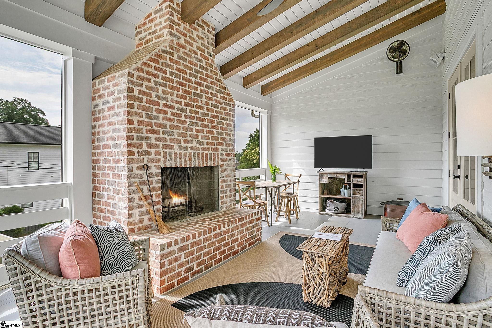 1 Waccamaw Avenue Greenville, SC 29605
