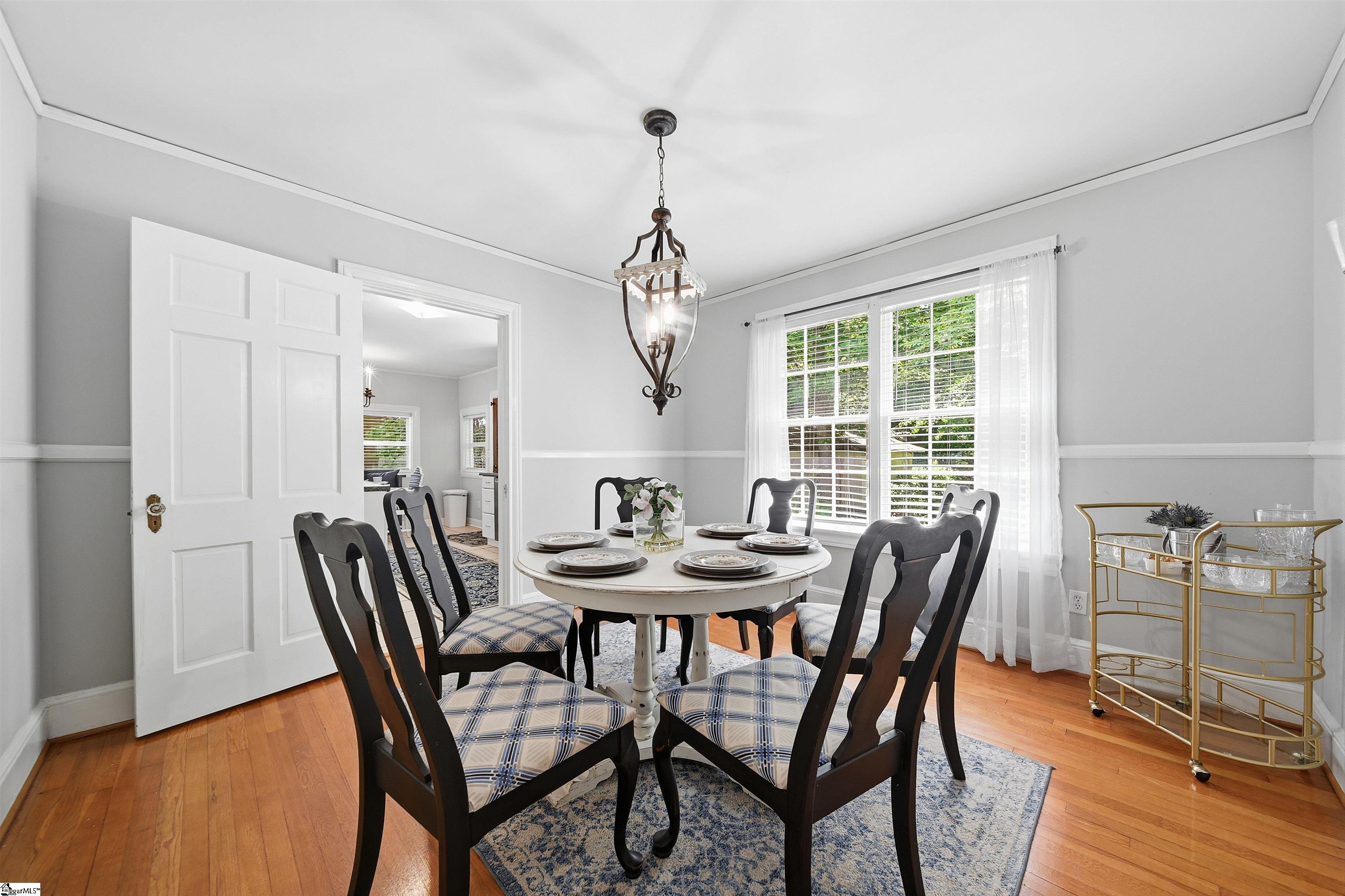8 Northwood Avenue Greenville, SC 29609