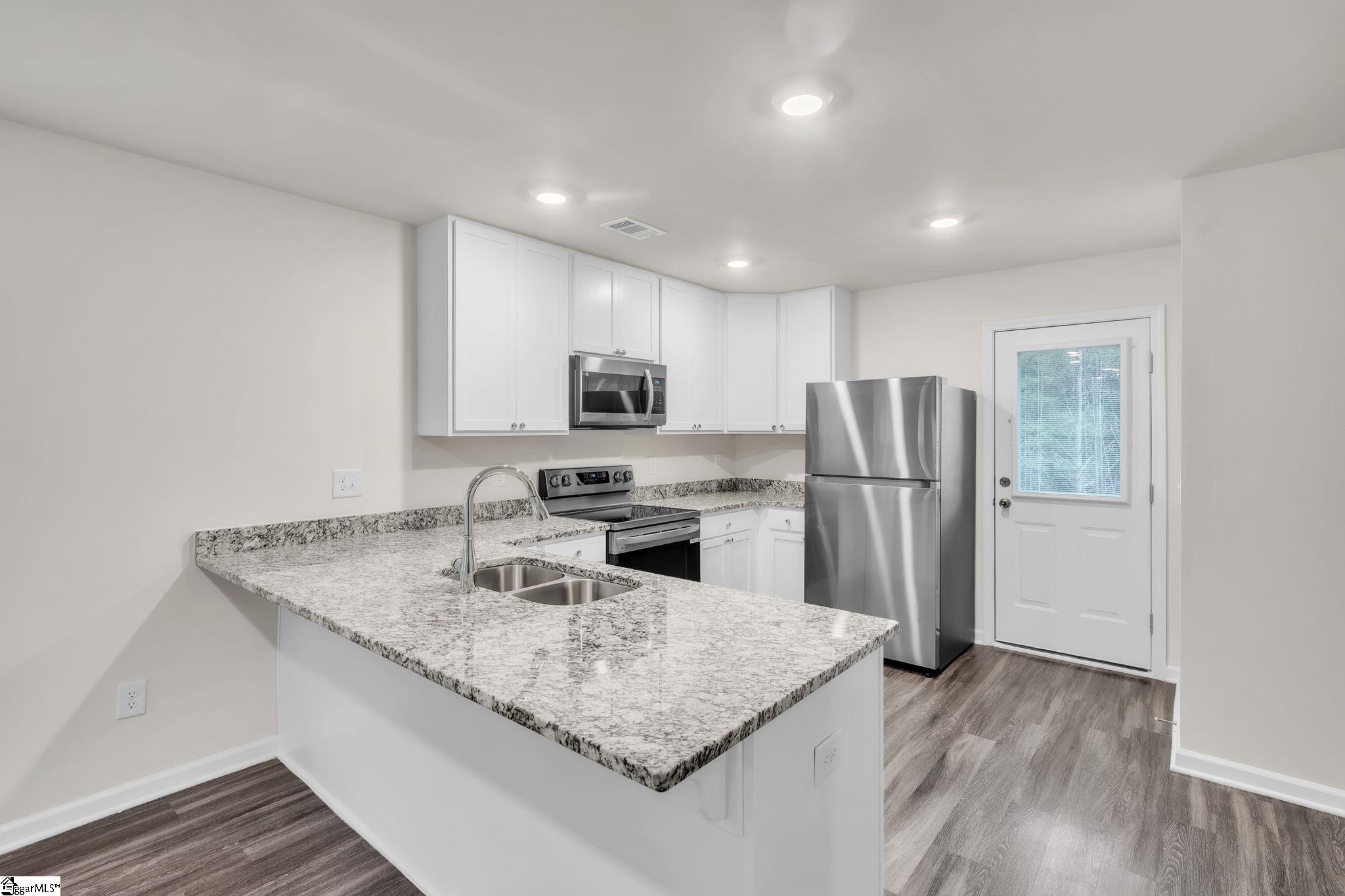 2 Anchor Road Greenville, SC 29617