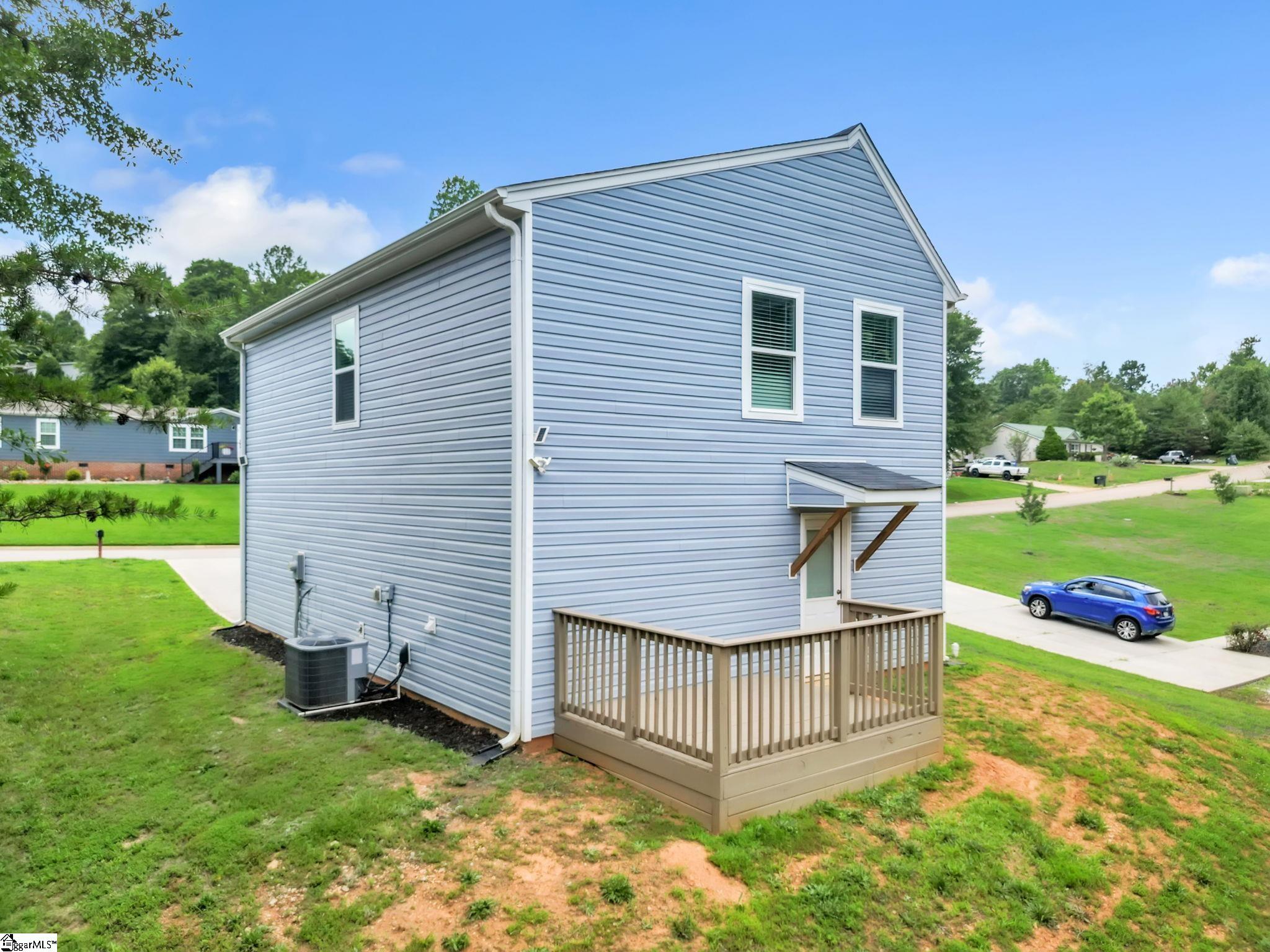2 Anchor Road Greenville, SC 29617