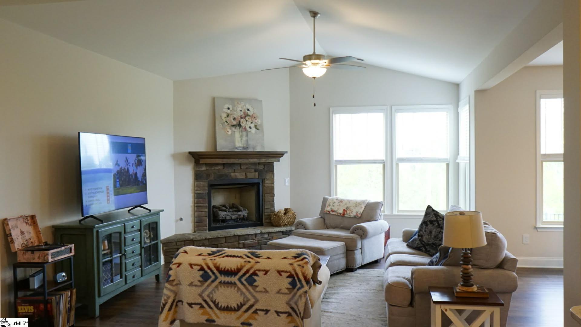 315 Glendon Street Greer, SC 29651