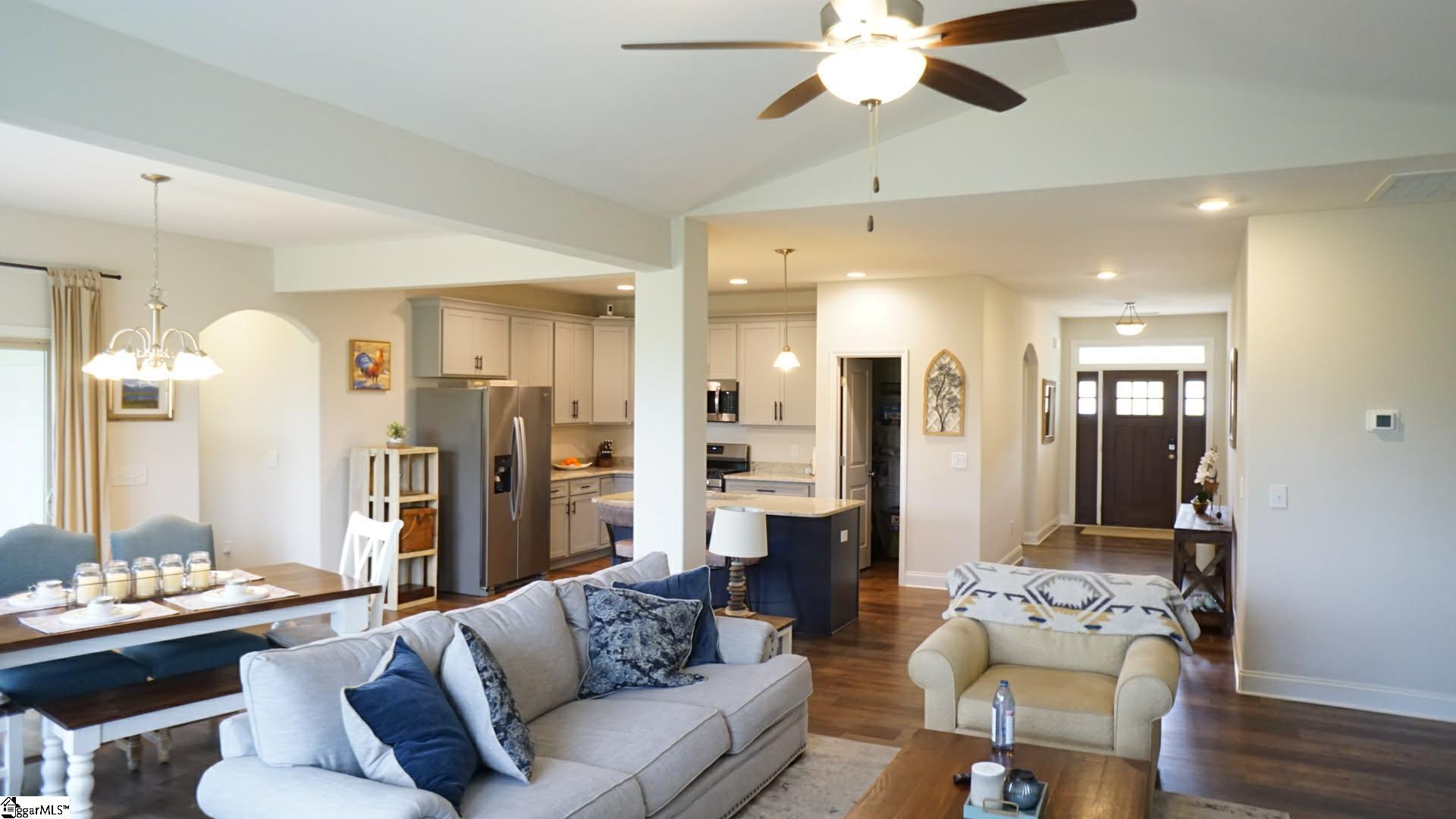 315 Glendon Street Greer, SC 29651