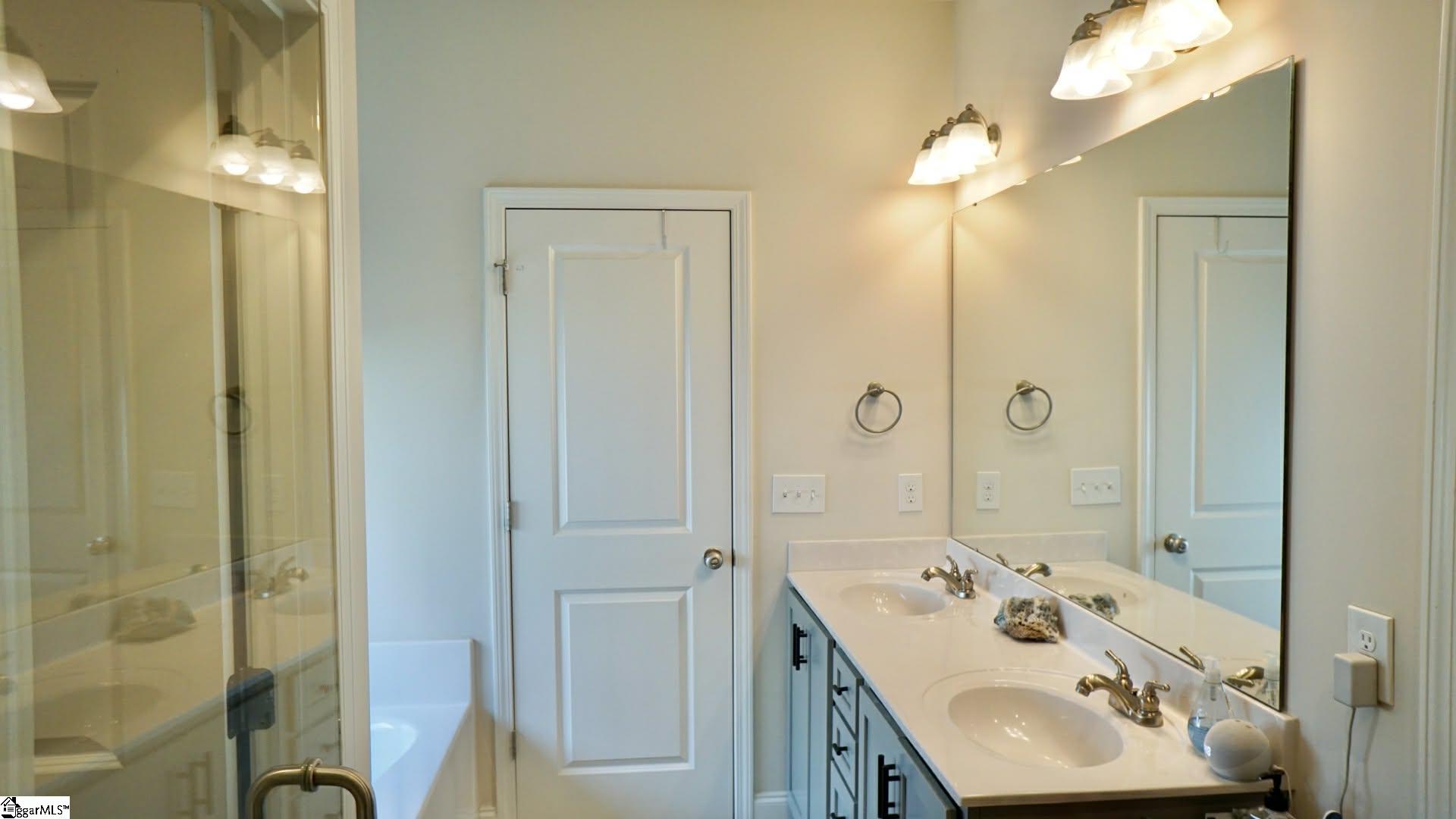 315 Glendon Street Greer, SC 29651