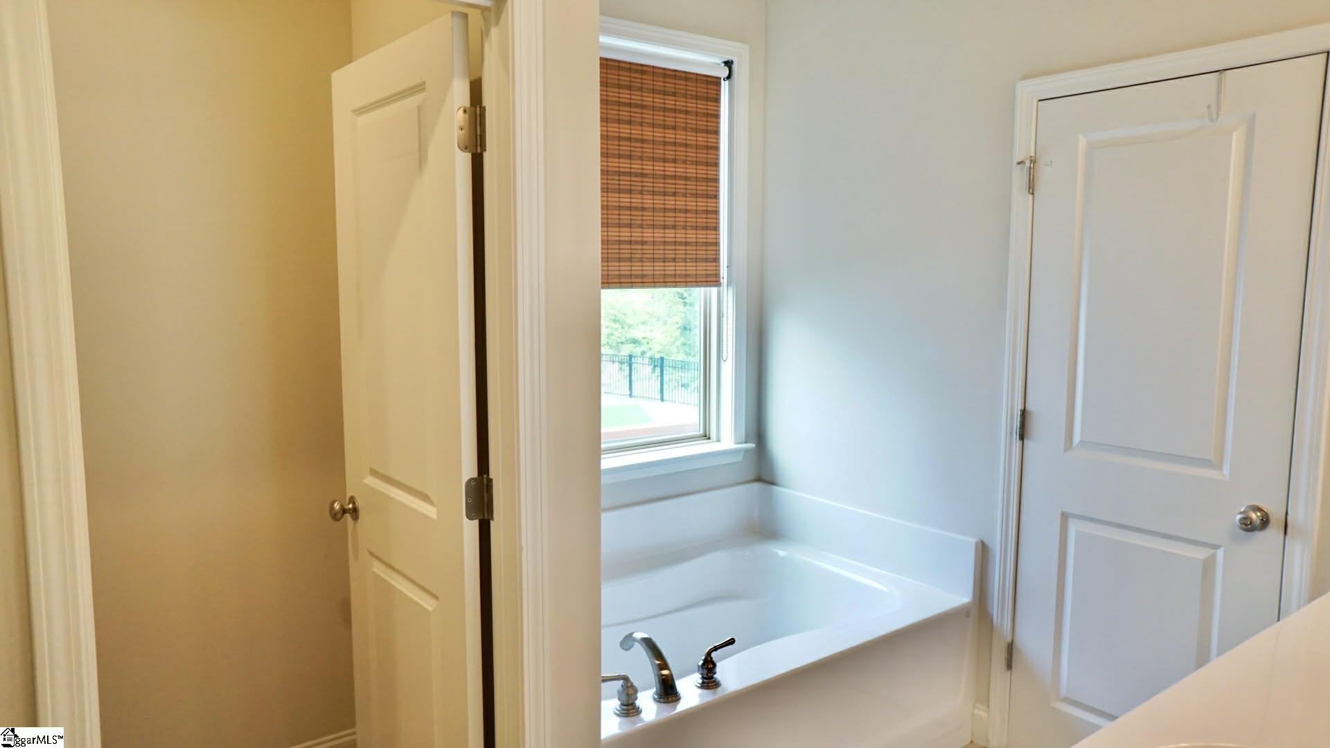 315 Glendon Street Greer, SC 29651