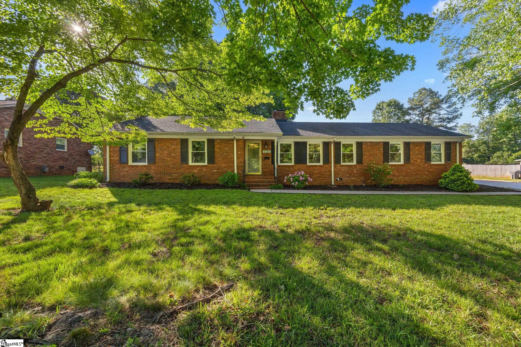737 Lucerne Drive Spartanburg, SC 29302
