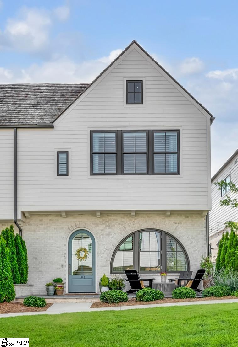 104 Graham Drive Greenville, SC 29615