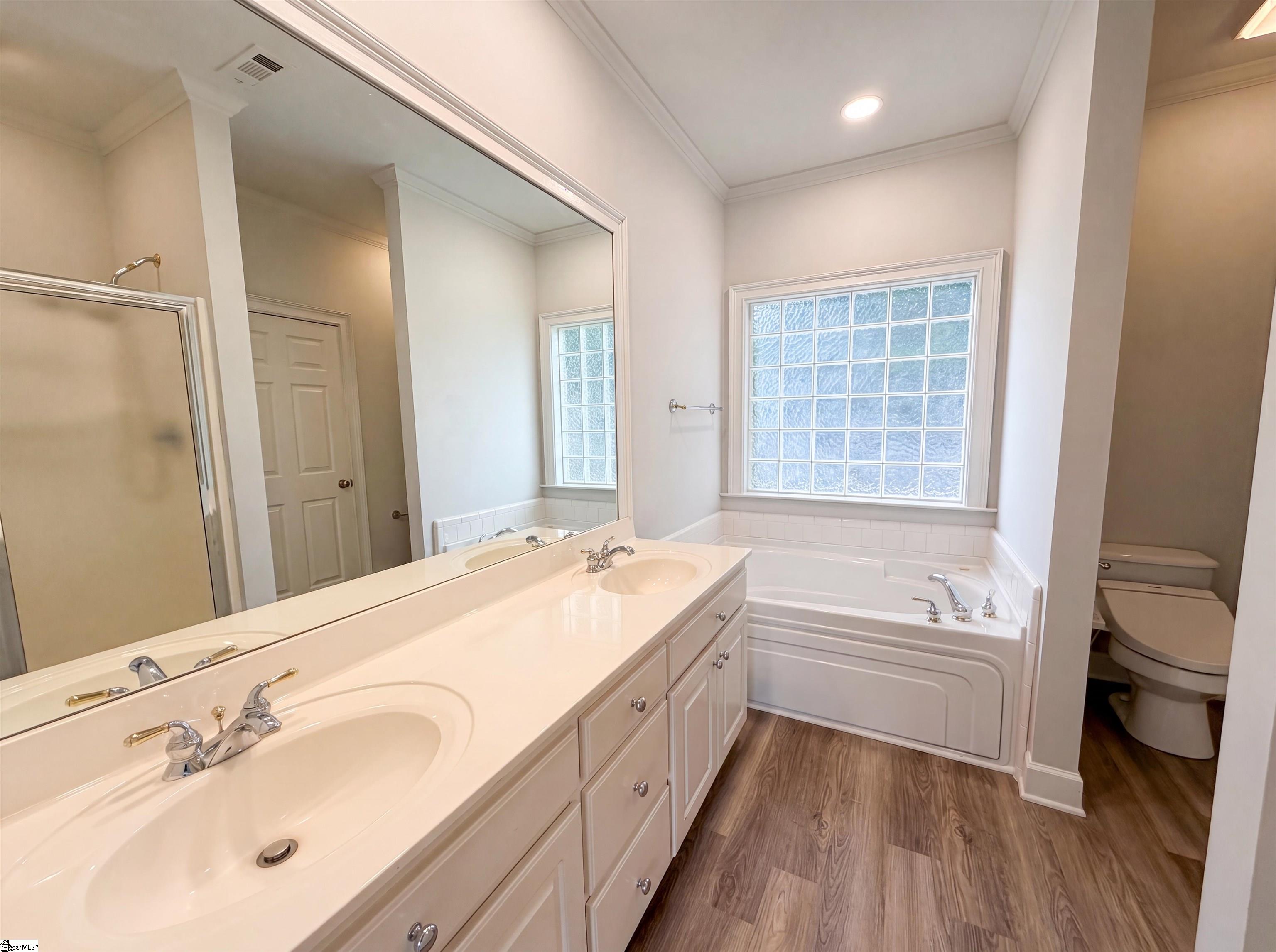 5 Windmill Way Greenville, SC 29615