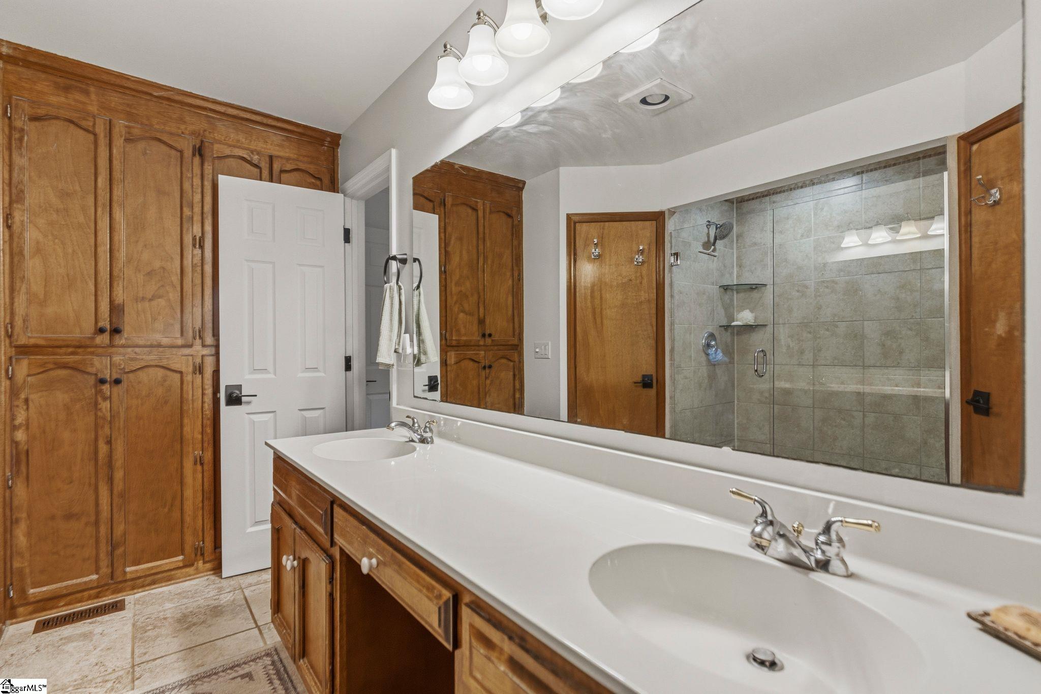 868 Bulls Road Taylors, SC 29687