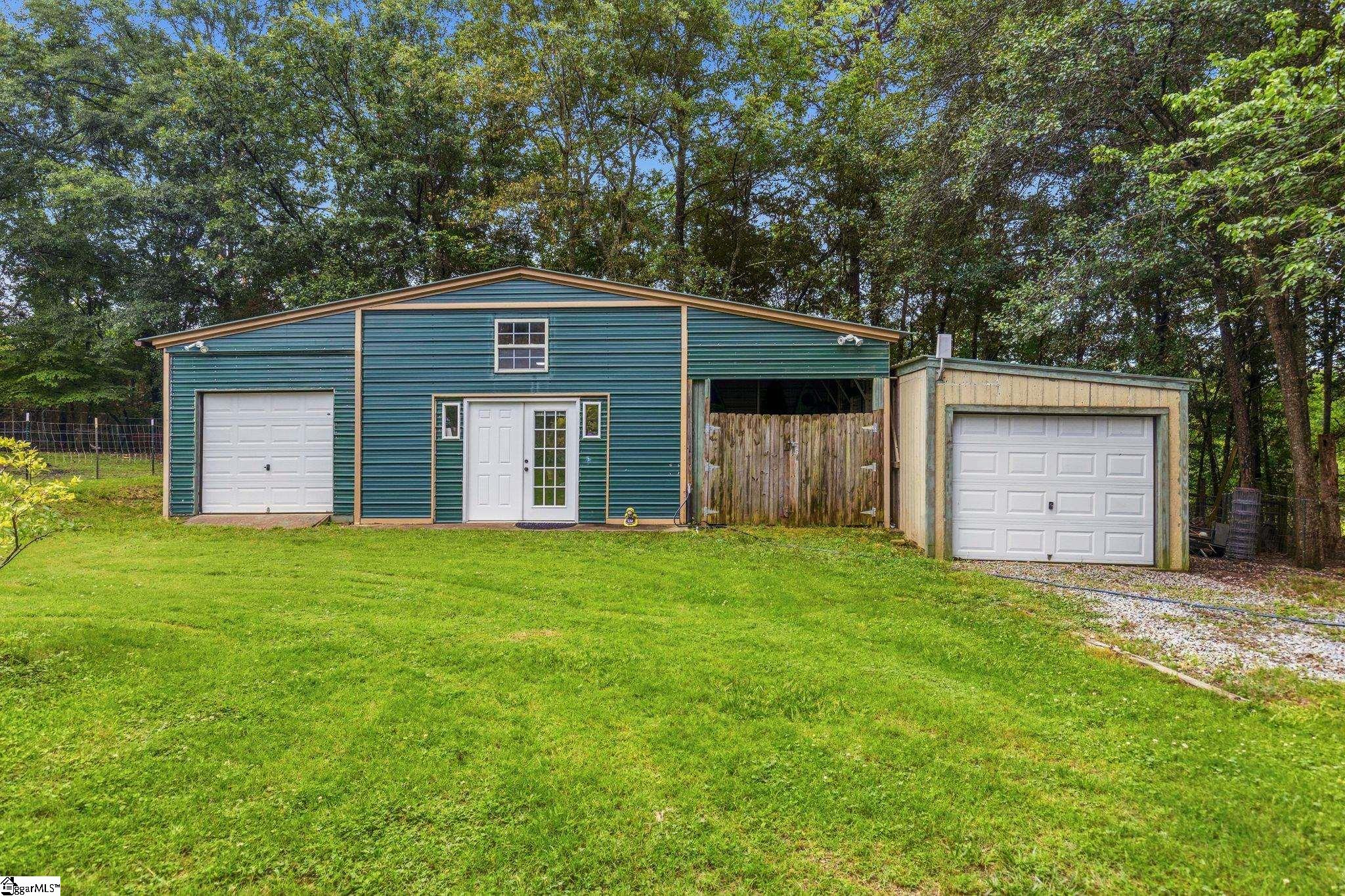 868 Bulls Road Taylors, SC 29687