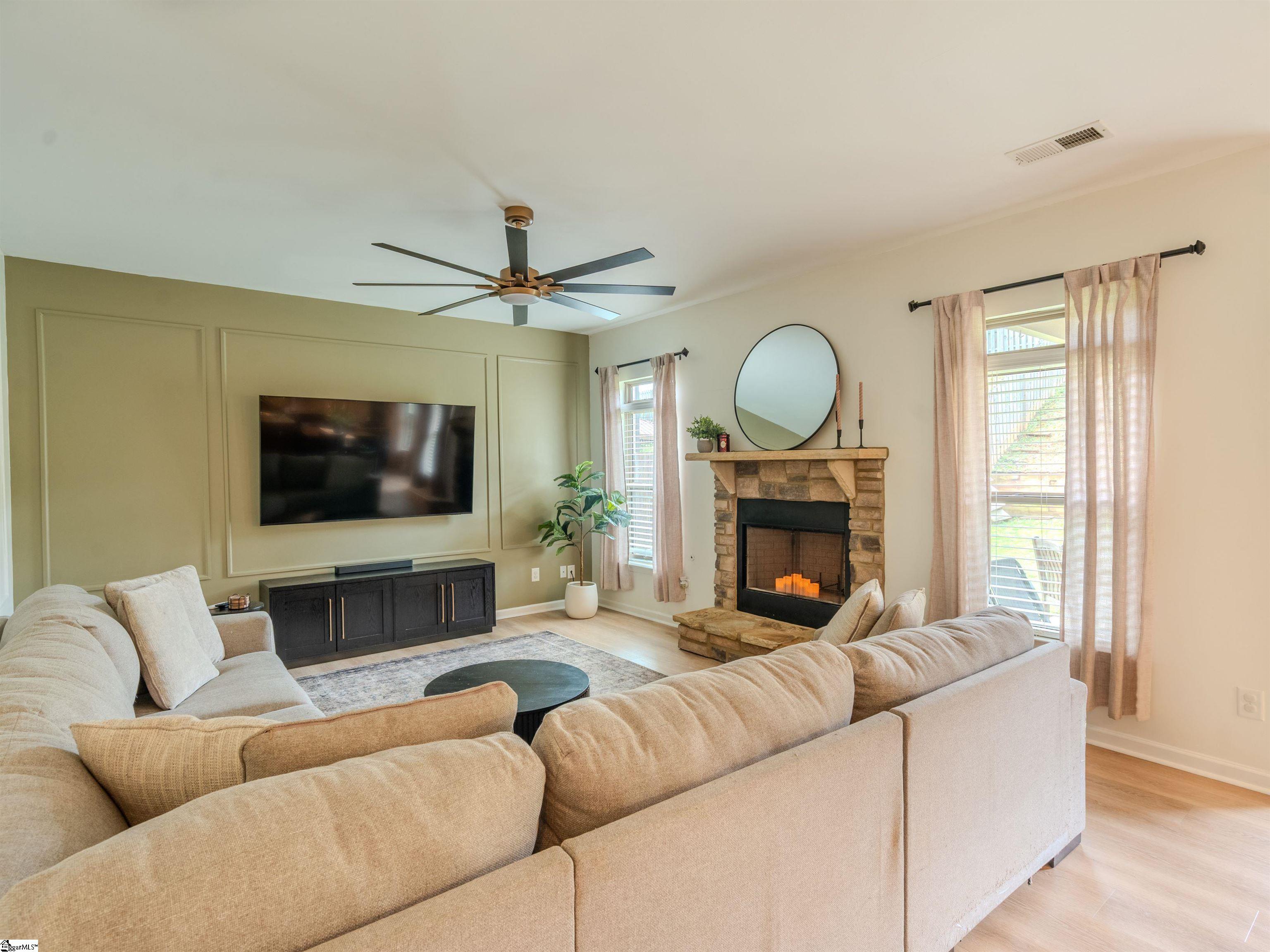 112 Border Avenue Simpsonville, SC 29680