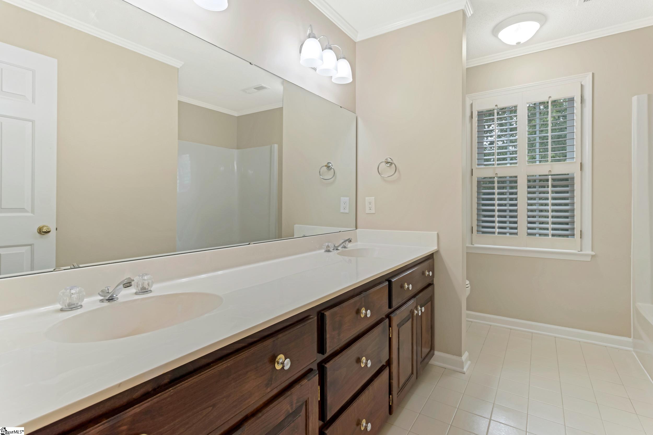 100 Moss Creek Court Greenville, SC 29609