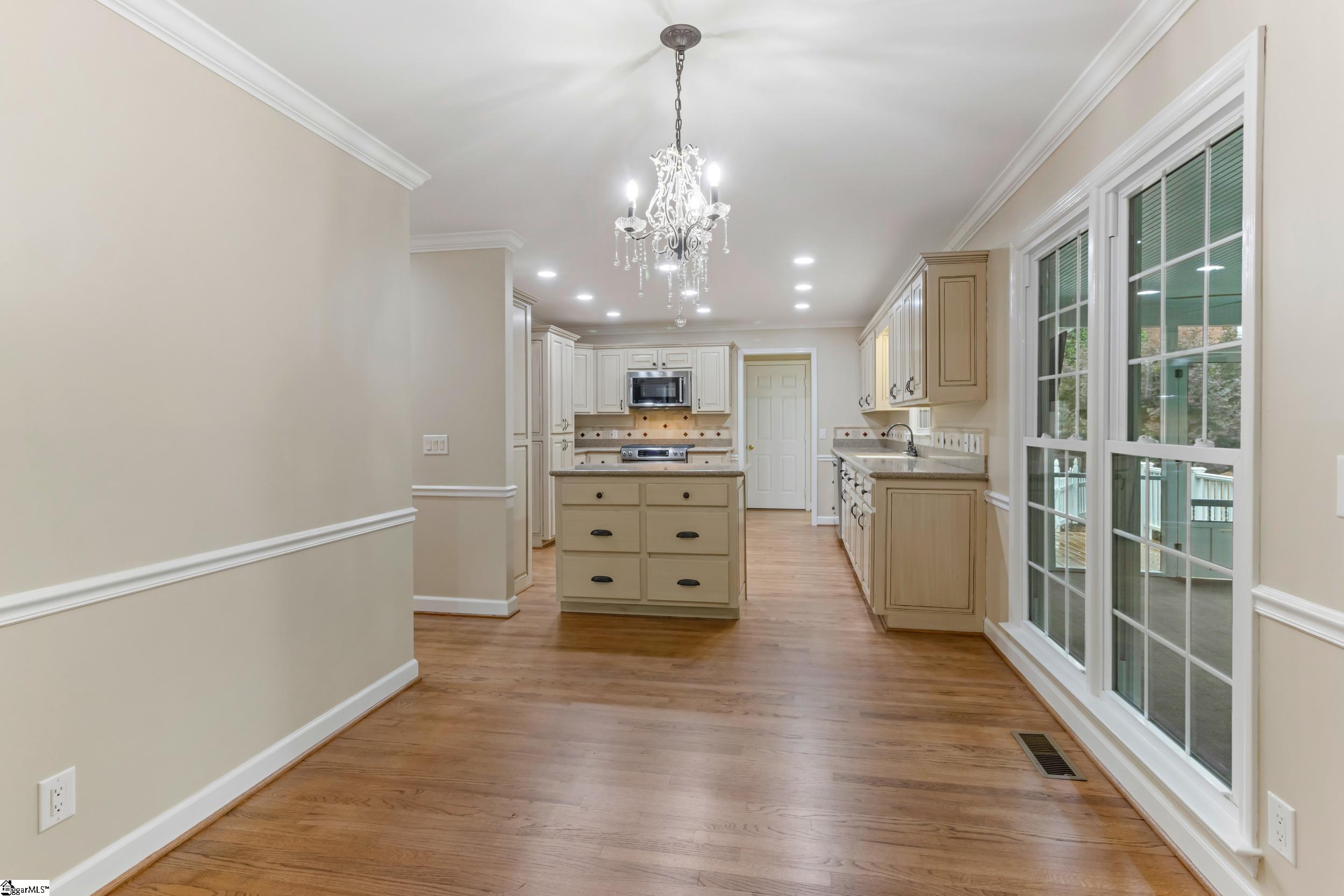 100 Moss Creek Court Greenville, SC 29609